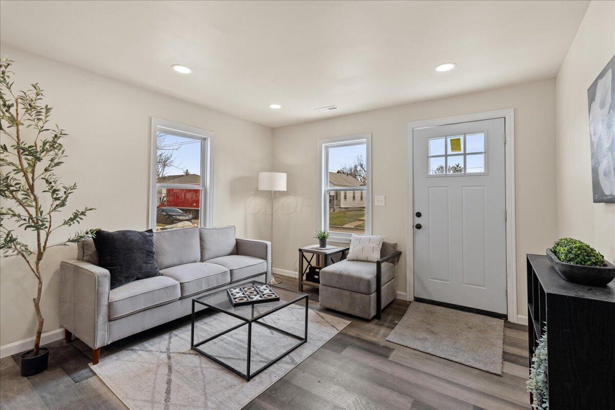 1193 seymour ave Avenue