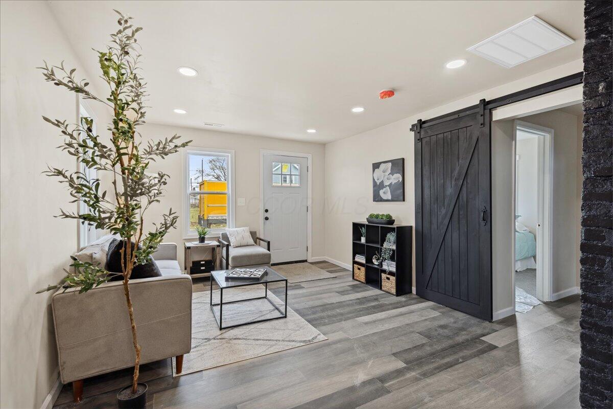 1193 seymour ave Avenue