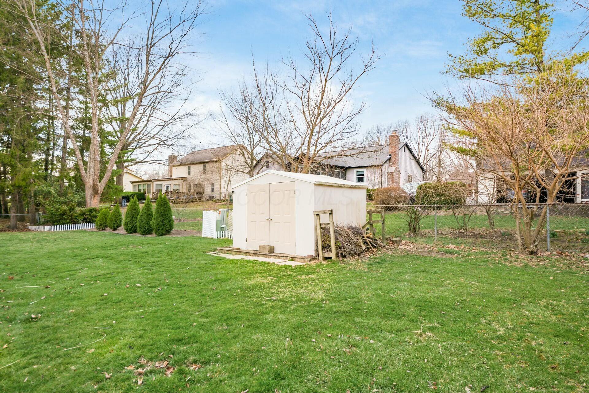 304 E Schrock Road