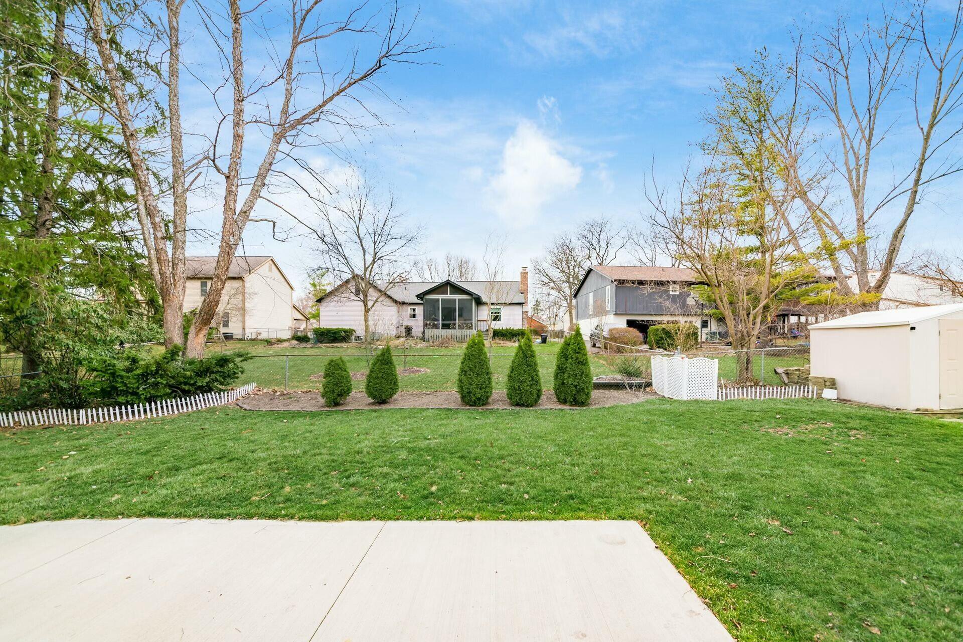 304 E Schrock Road