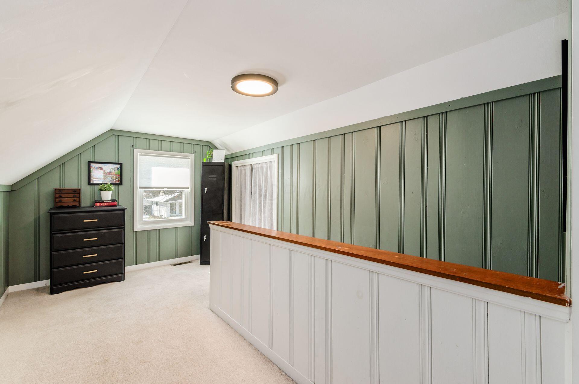 280 E Royal Forest Boulevard