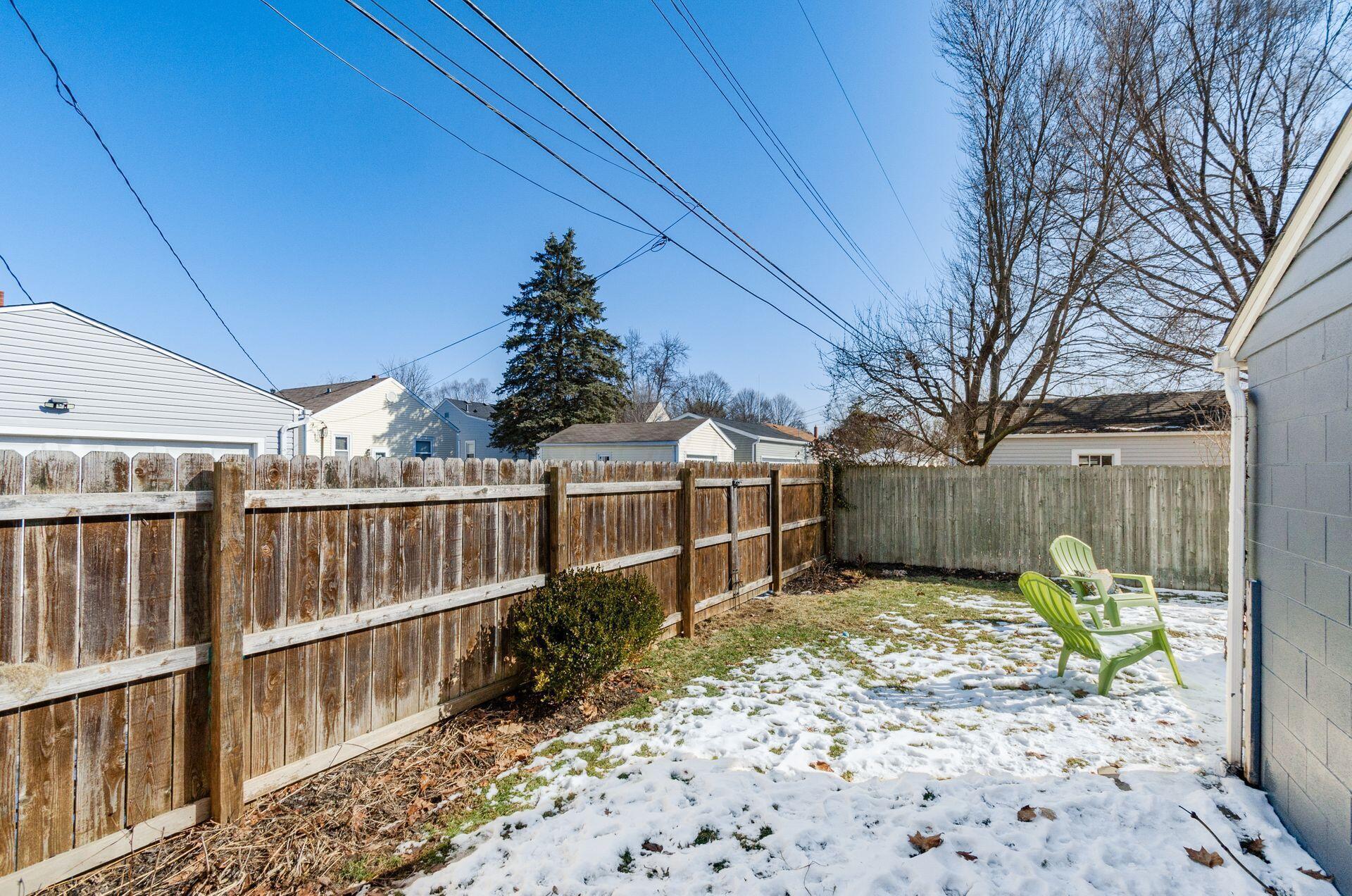 280 E Royal Forest Boulevard