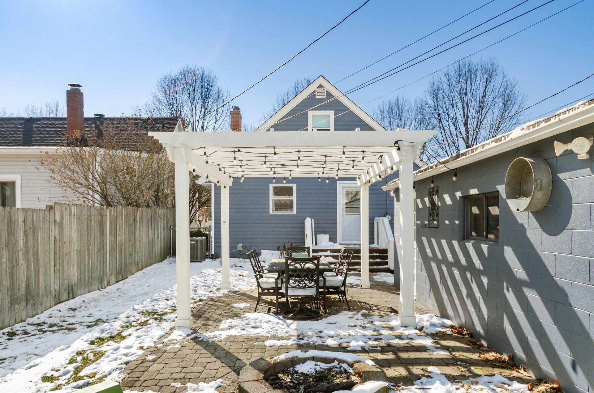 280 E Royal Forest Boulevard