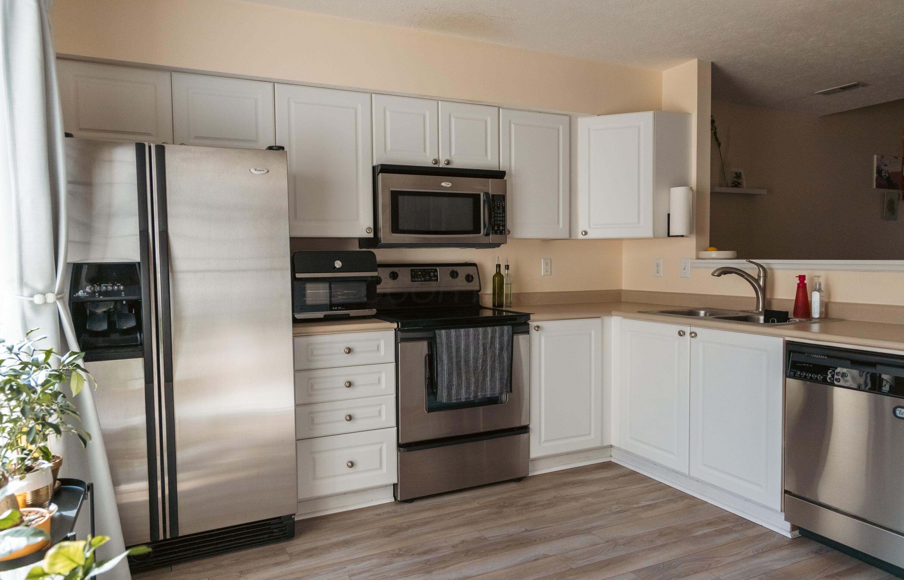 7195 Colonial Affair Drive