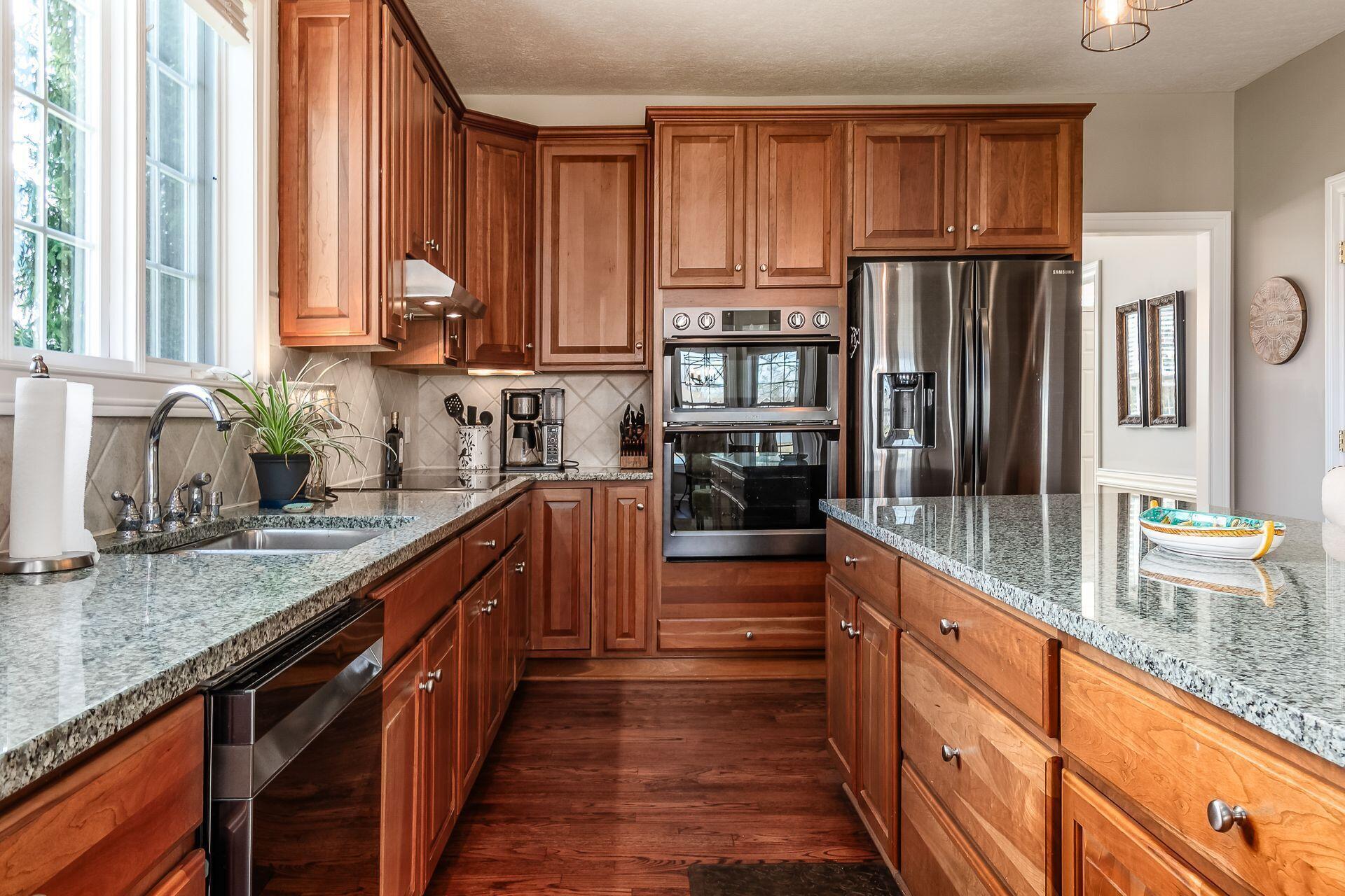 6465 Greenstone Loop