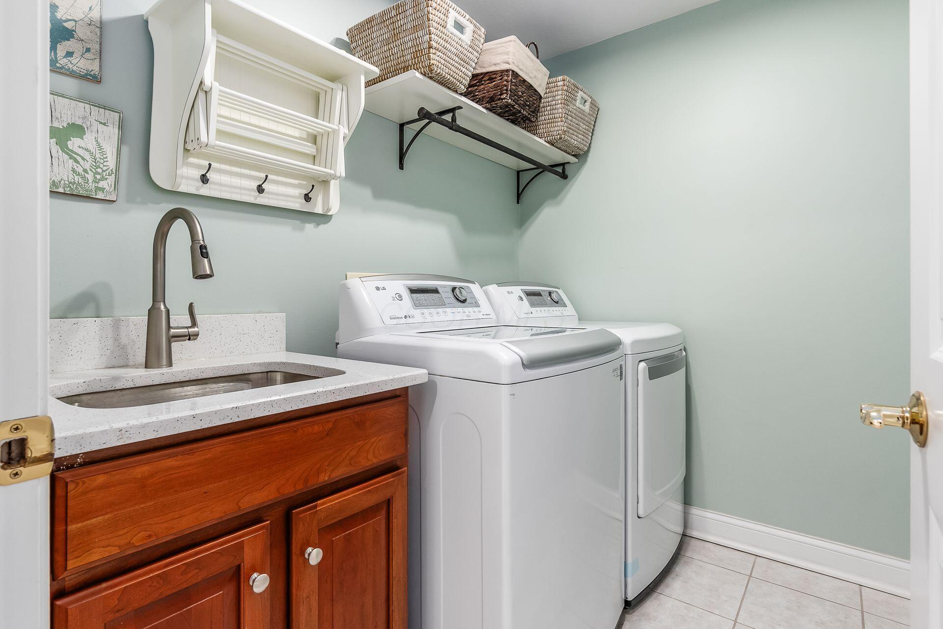 6465 Greenstone Loop