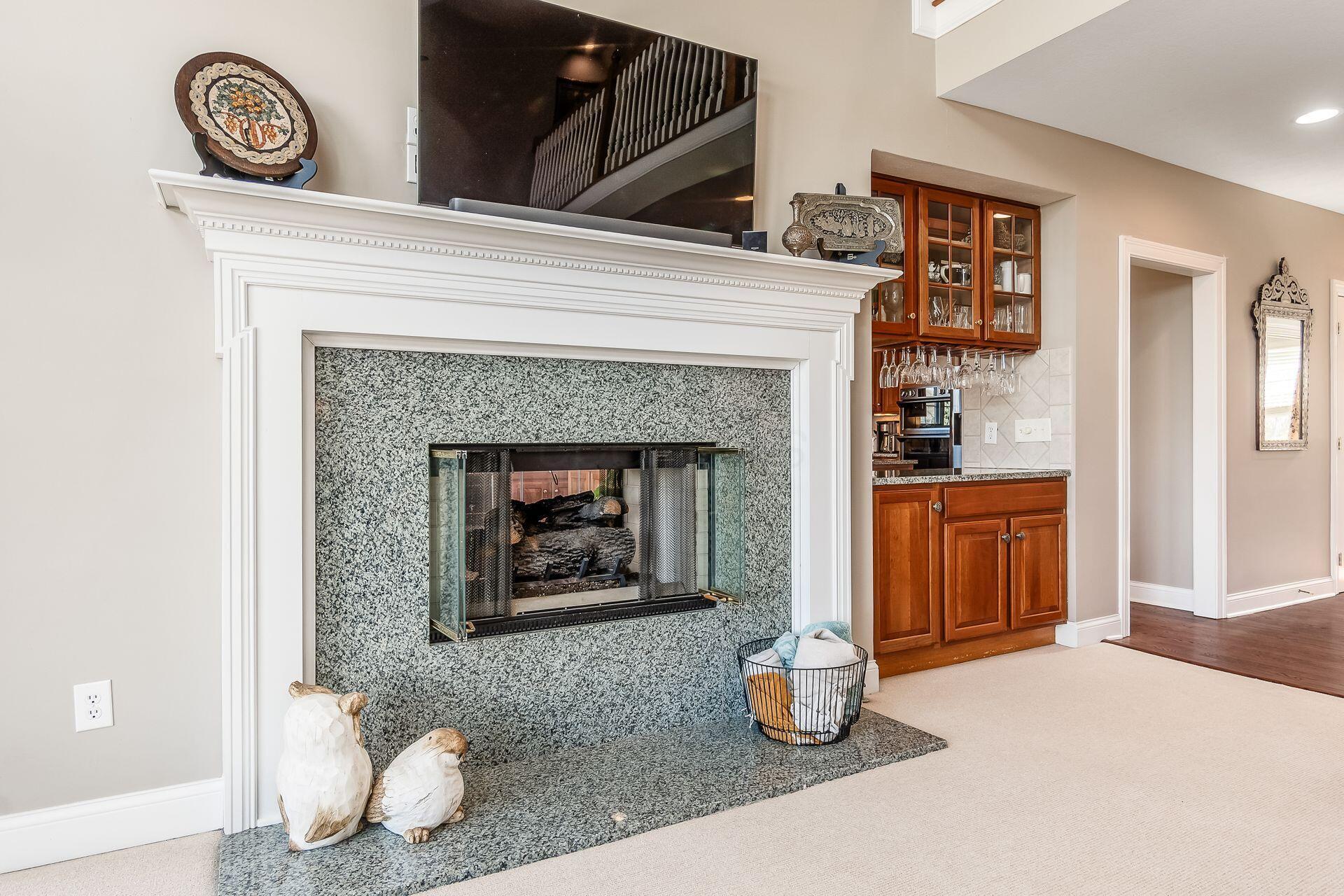 6465 Greenstone Loop