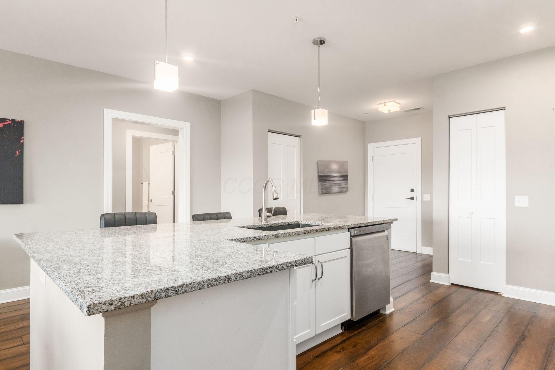5339 Highpointe Lakes Drive, 403