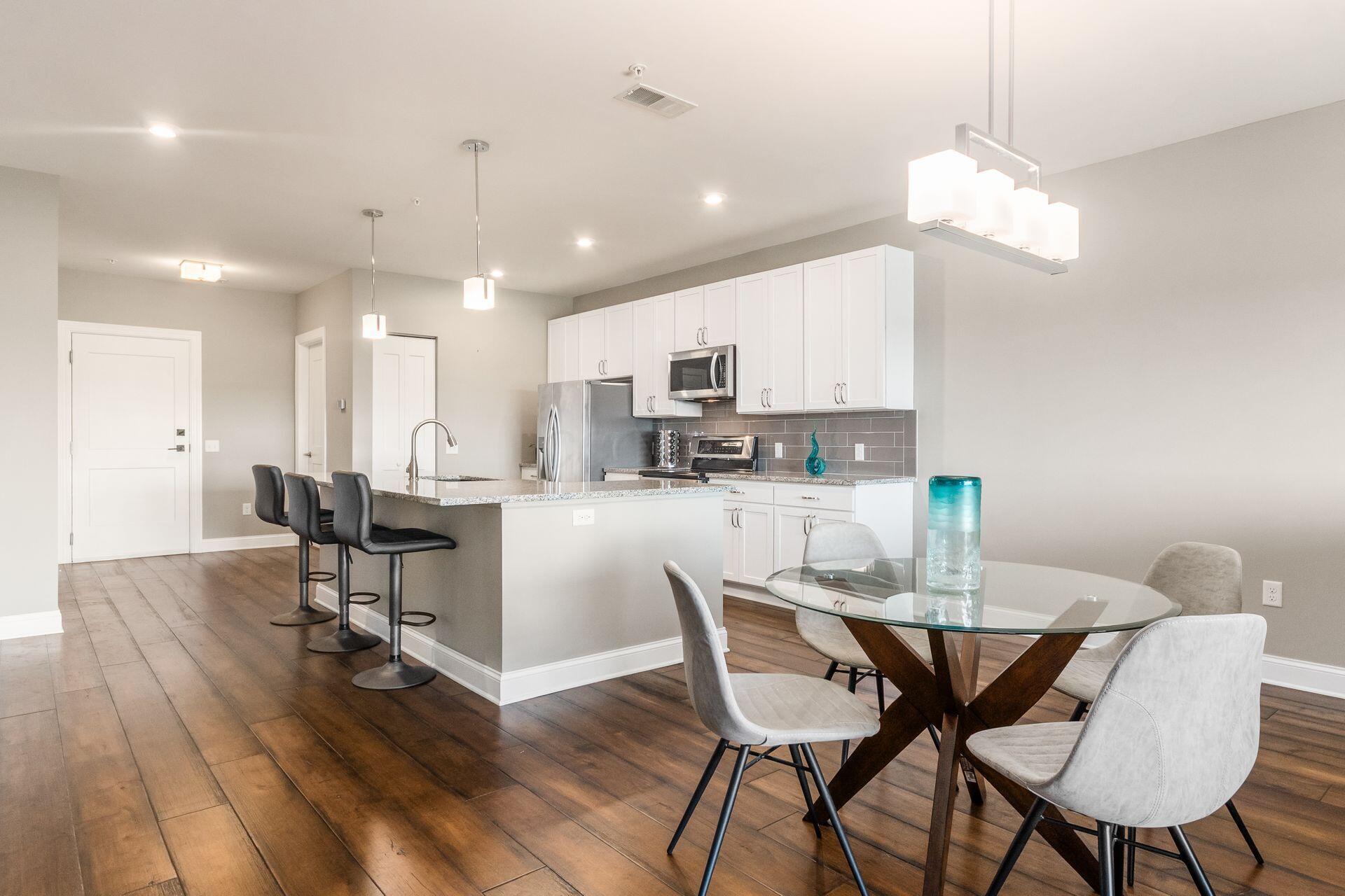 5339 Highpointe Lakes Drive, 403