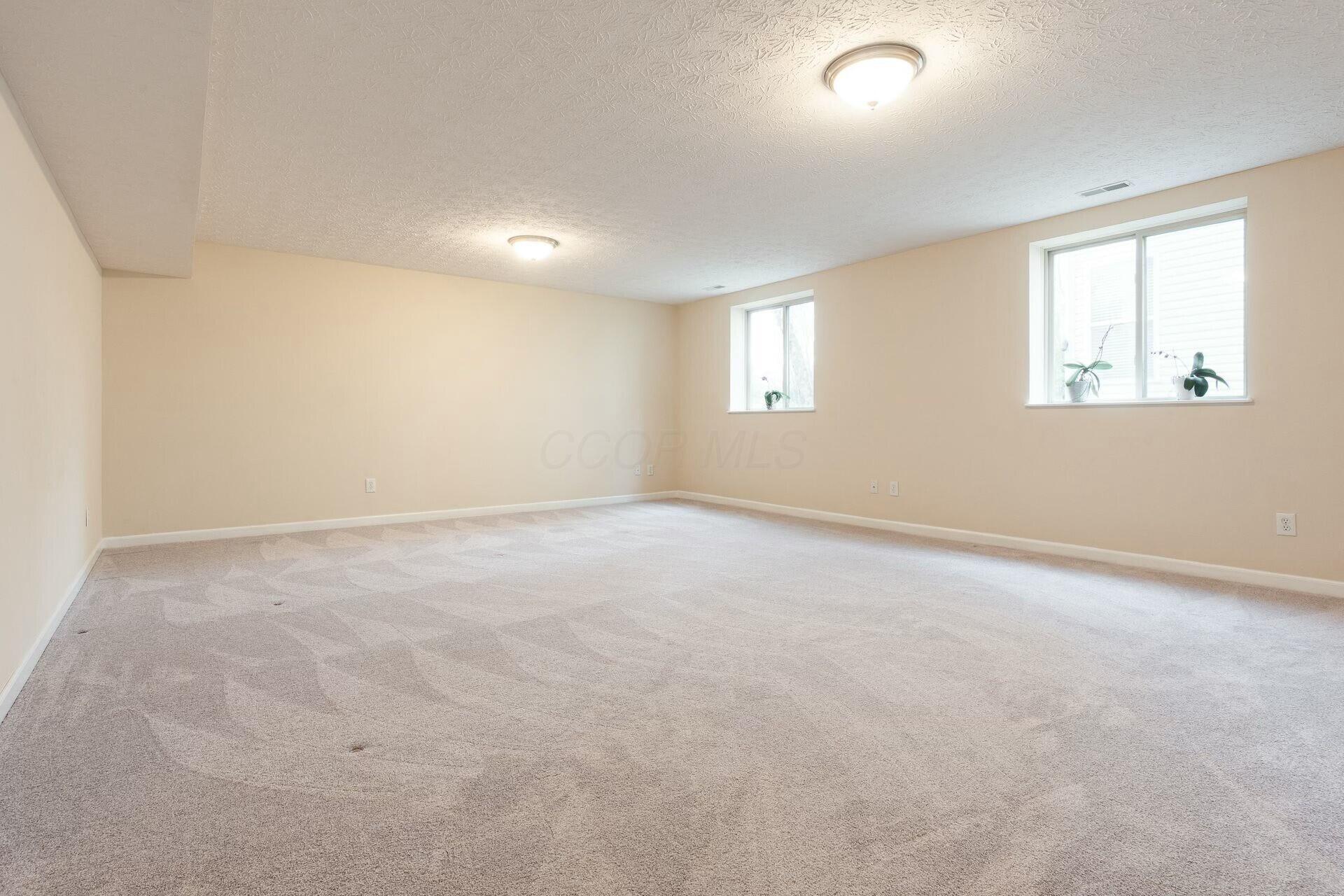 8030 Lazelle Woods Drive