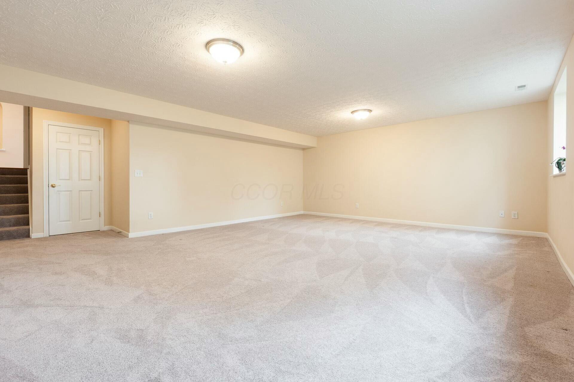 8030 Lazelle Woods Drive