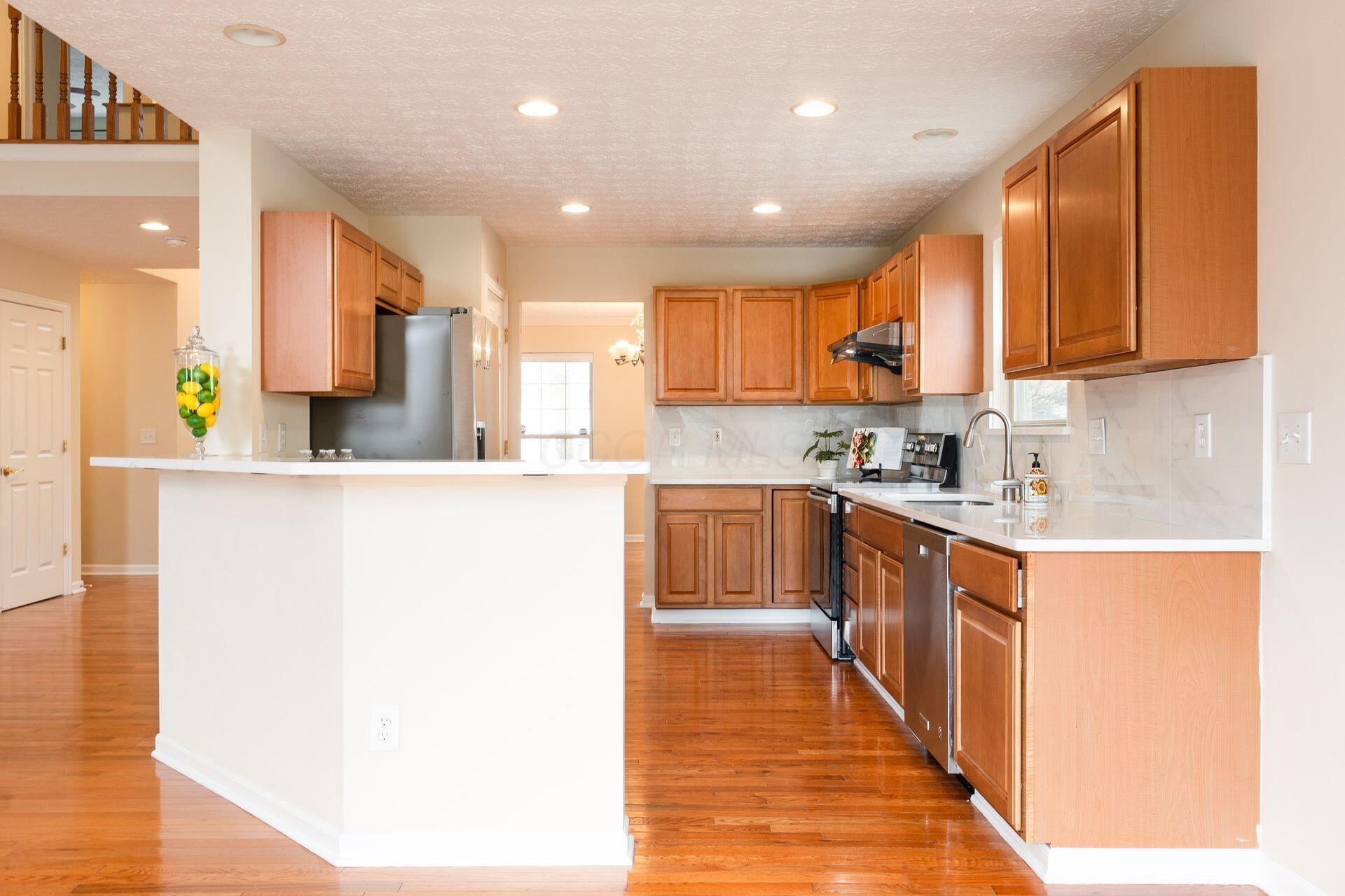 8030 Lazelle Woods Drive