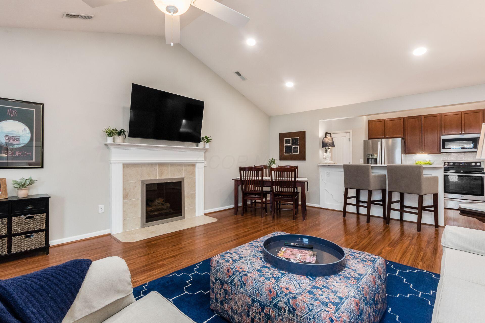 5375 Tawny Lane