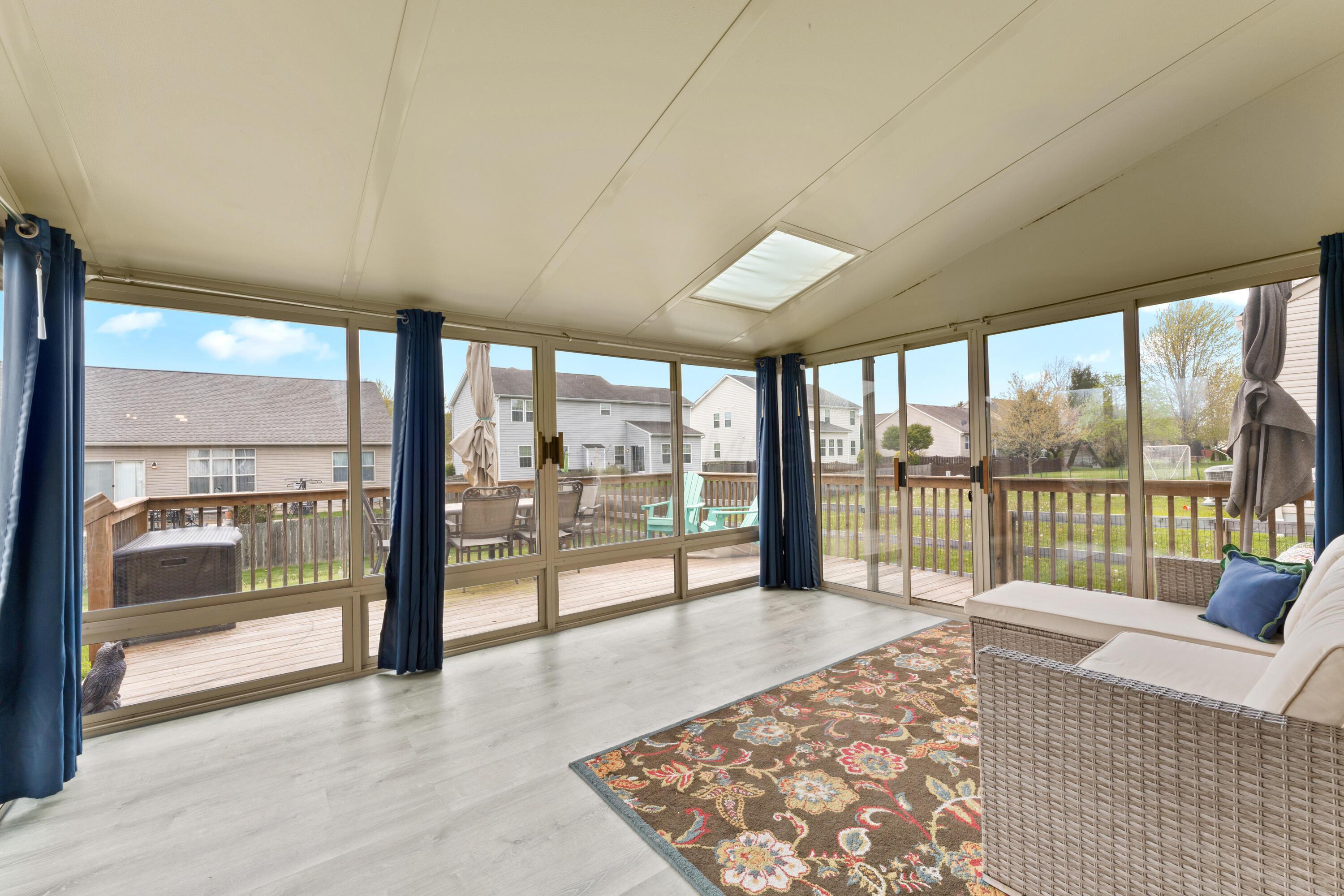 8853 Hickory View Street