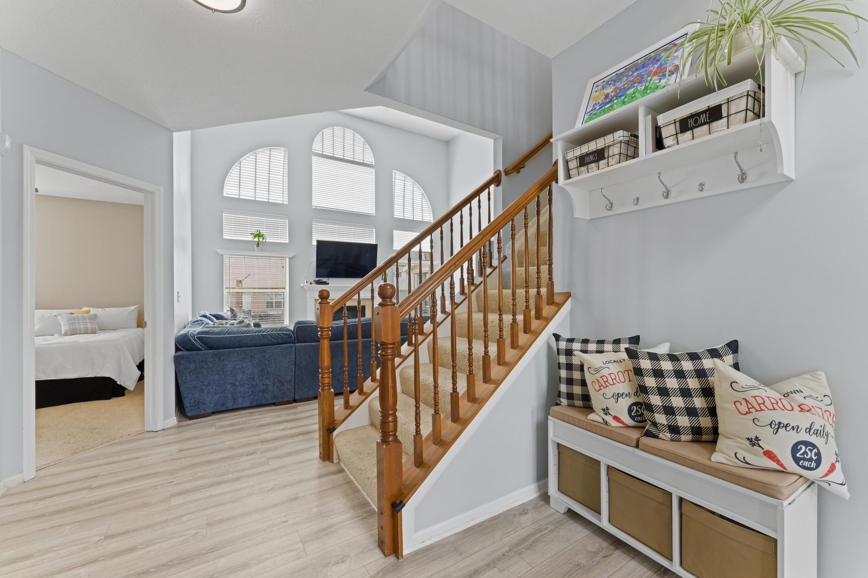 8853 Hickory View Street