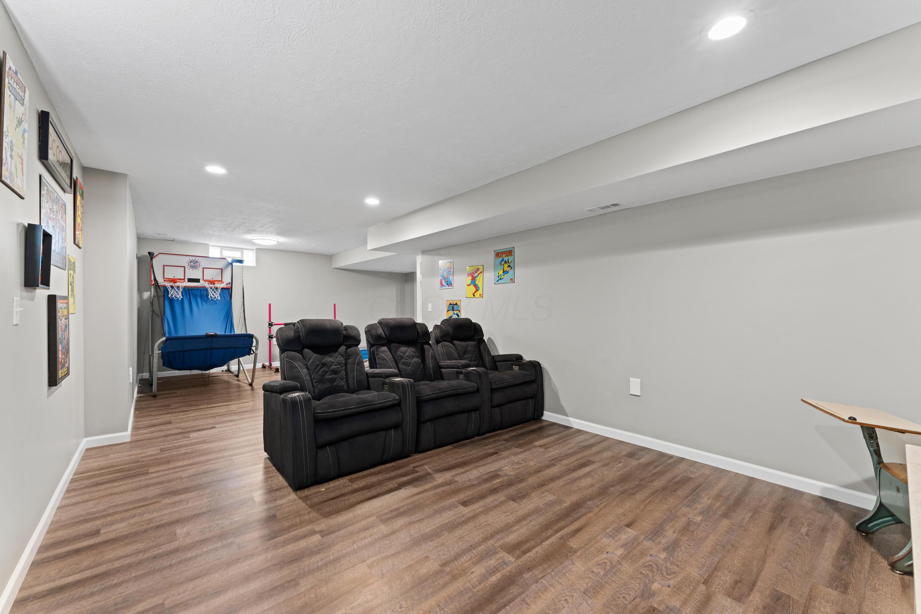 8853 Hickory View Street