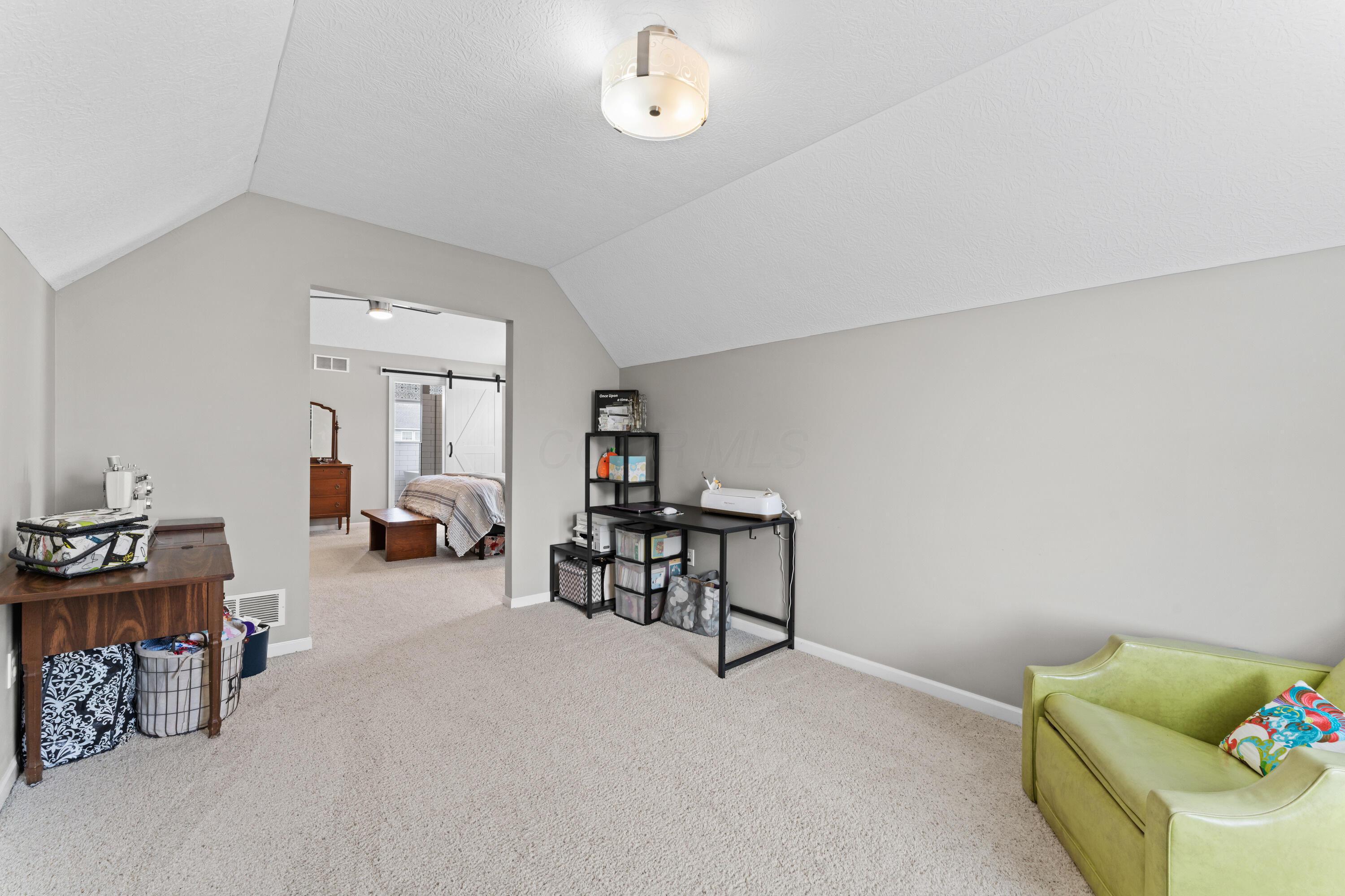 8853 Hickory View Street