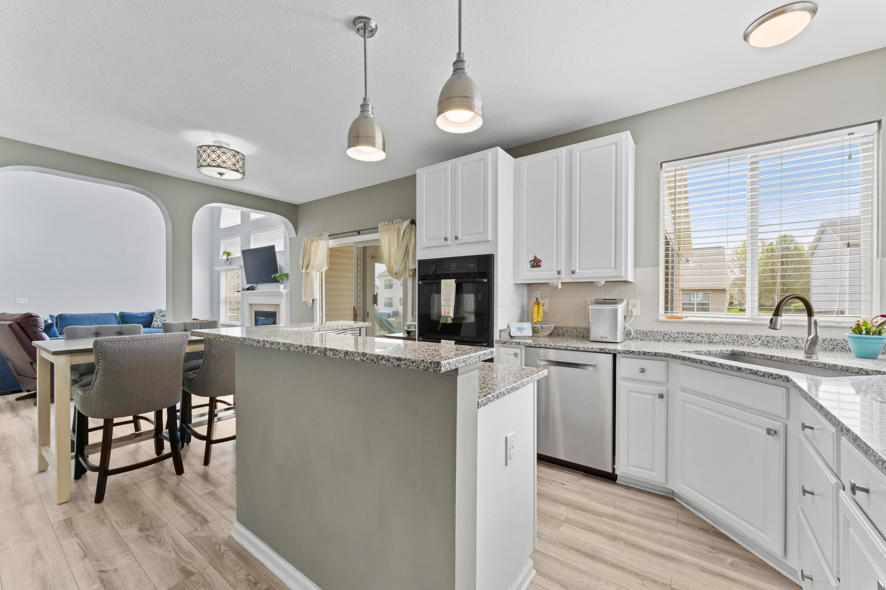 8853 Hickory View Street