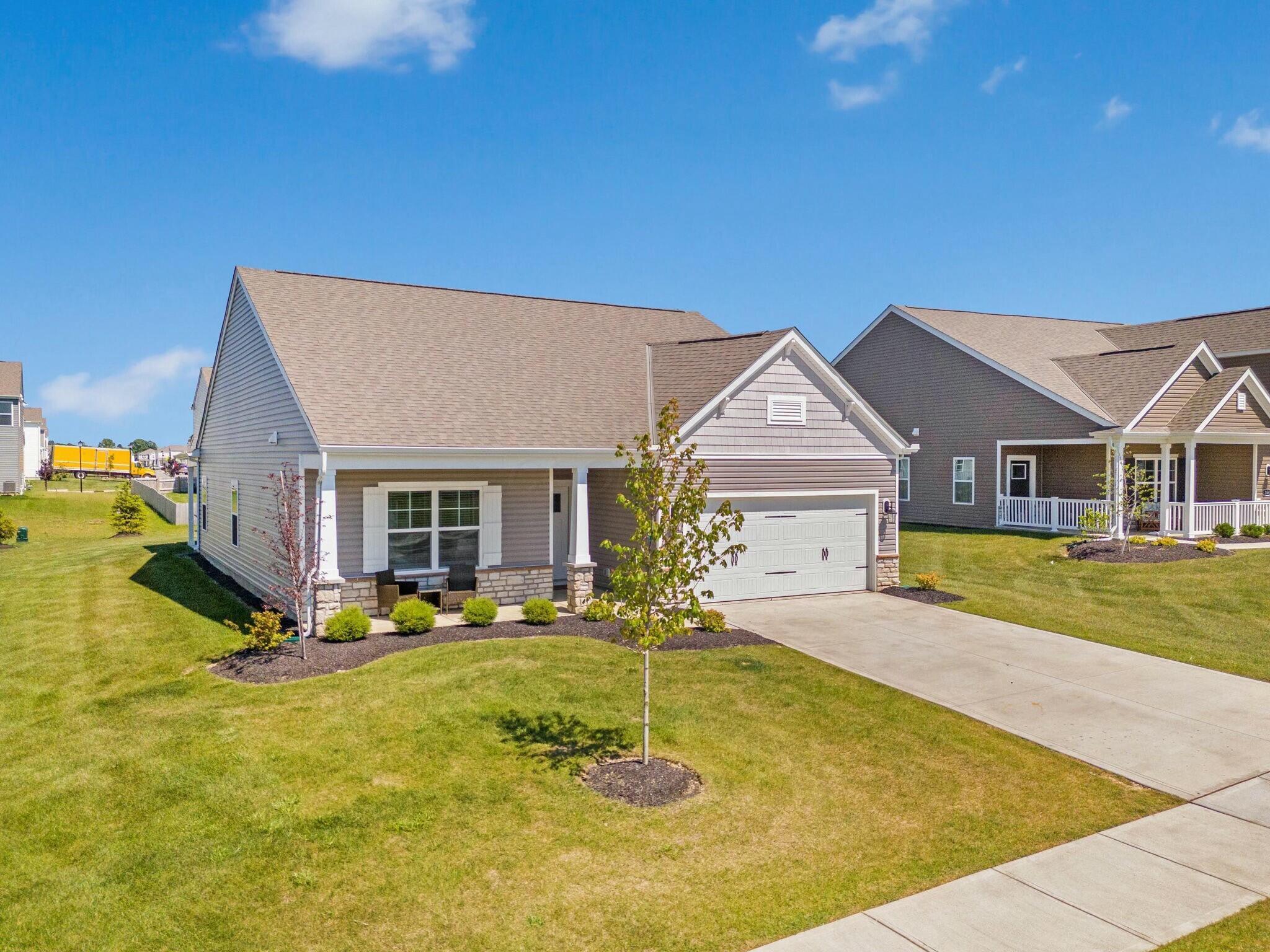 268 Mannaseh Drive W