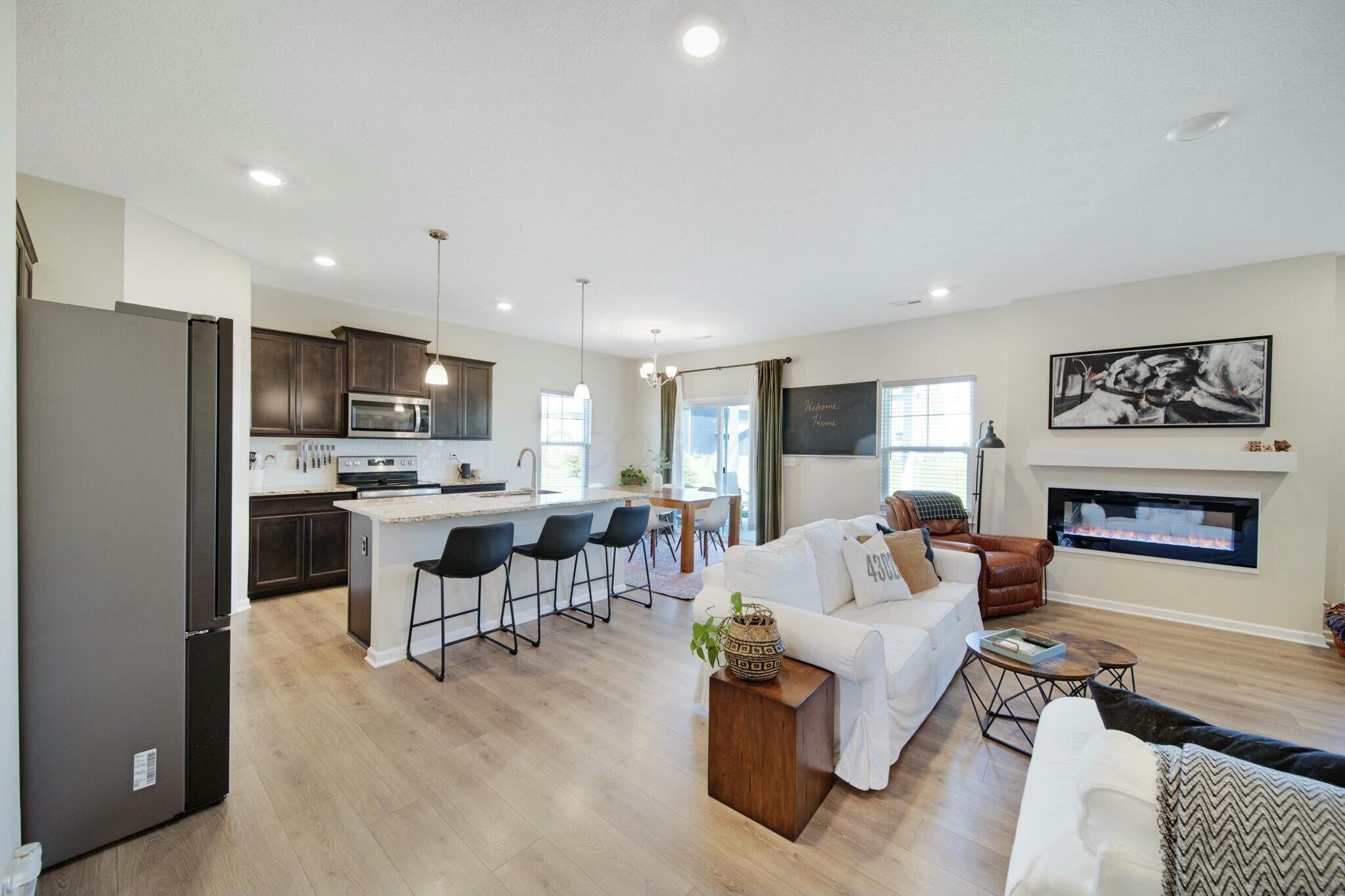 268 Mannaseh Drive W