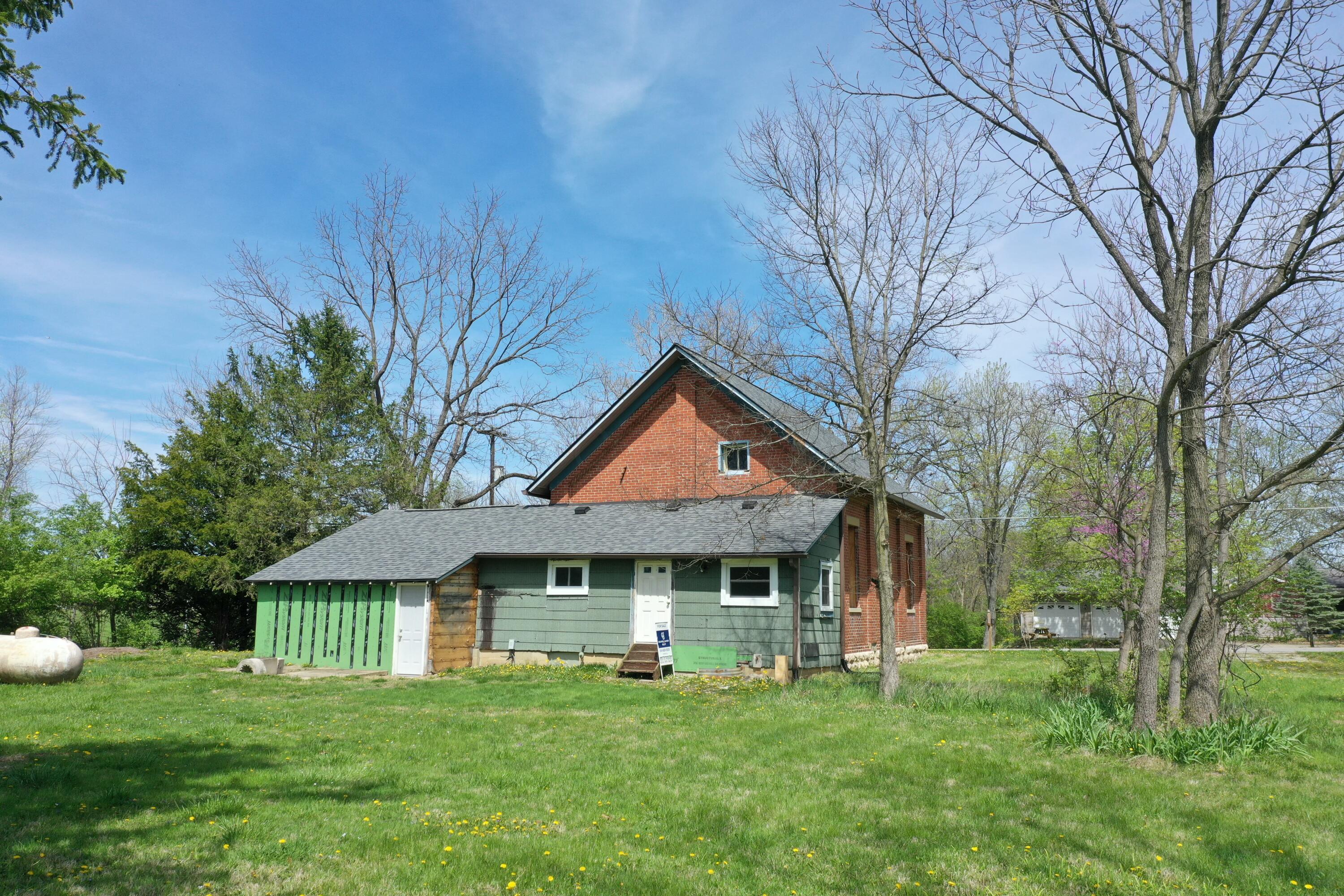 2263 Amity Road