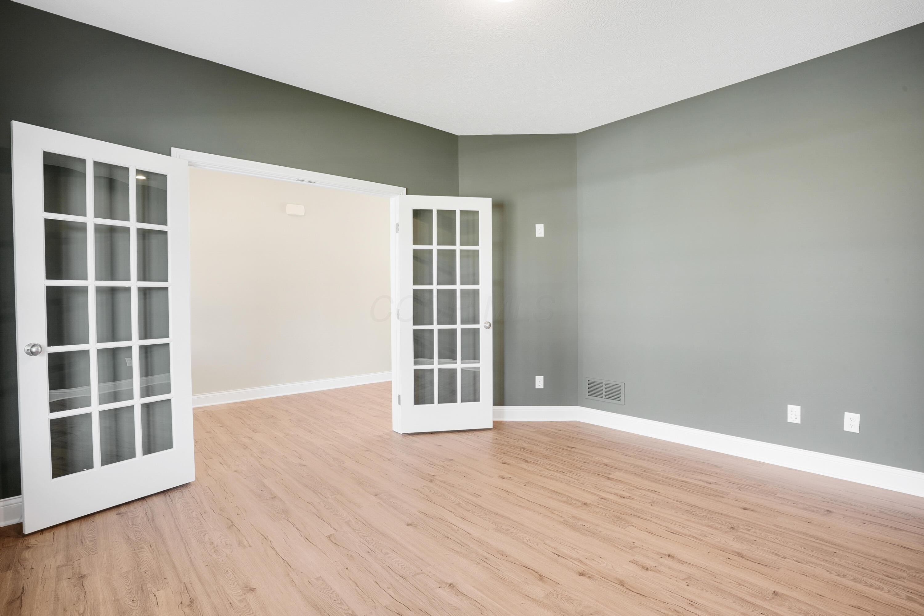 3057 Mccutcheon Crossing Drive