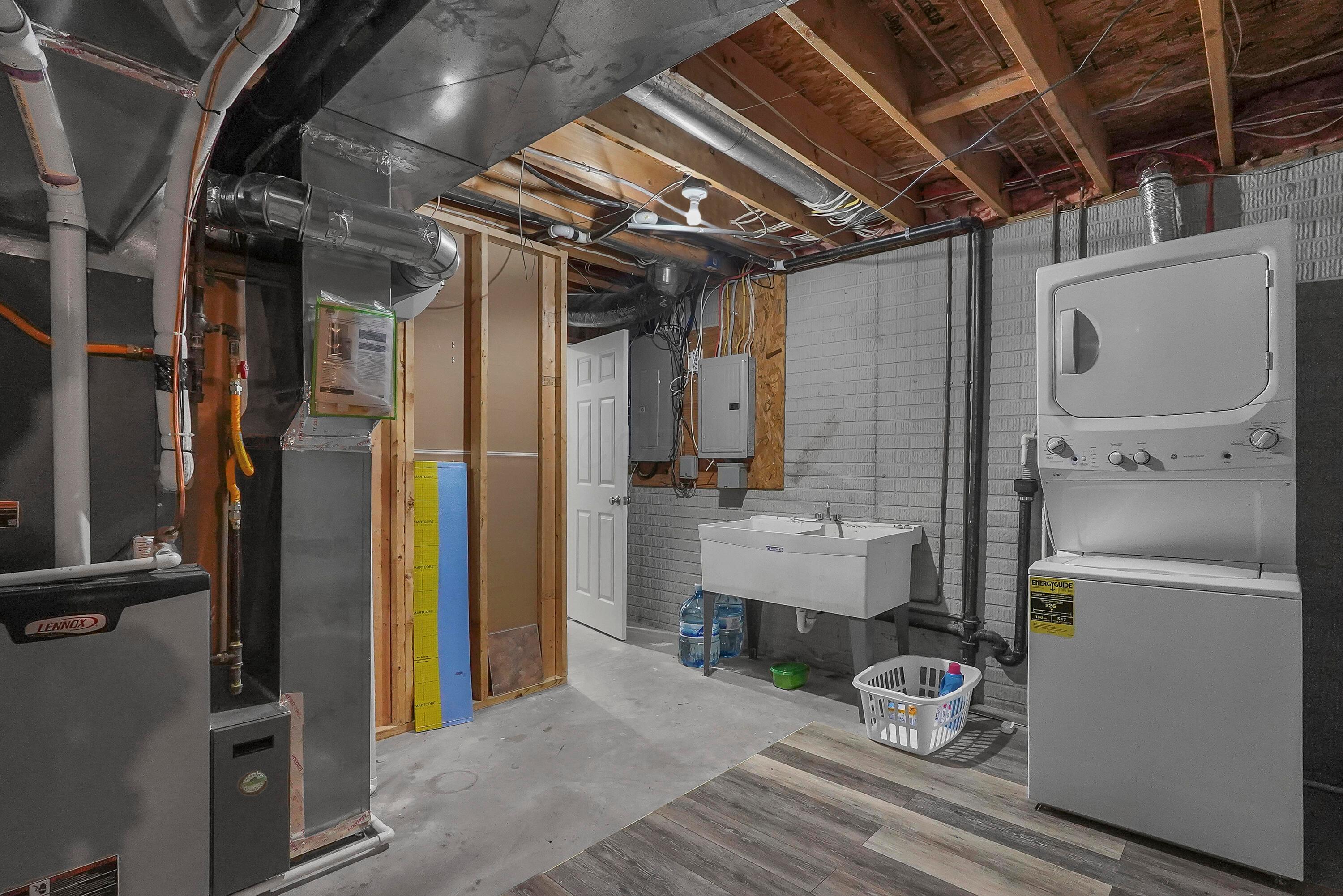 6222 Jacksontown Road