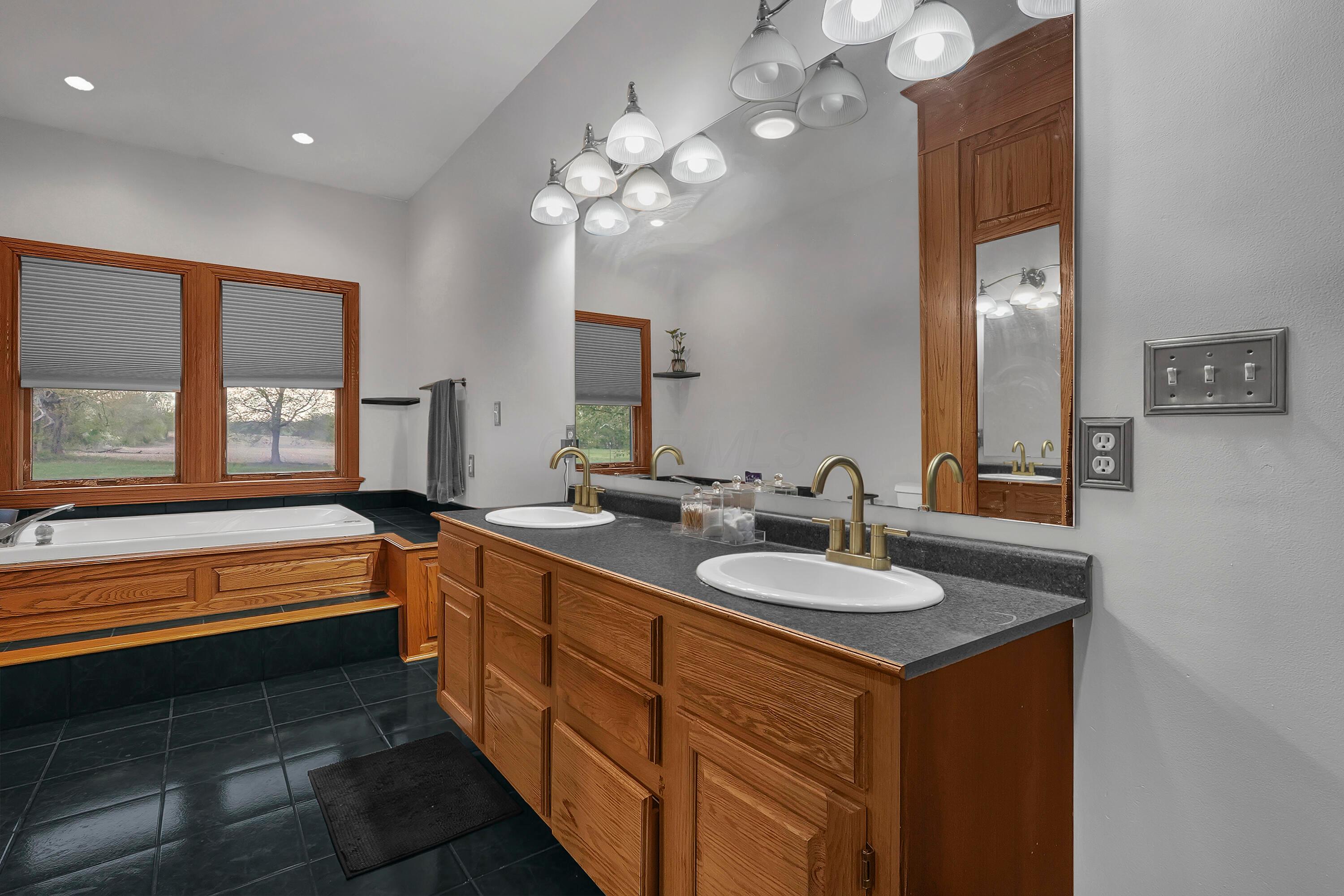 6222 Jacksontown Road