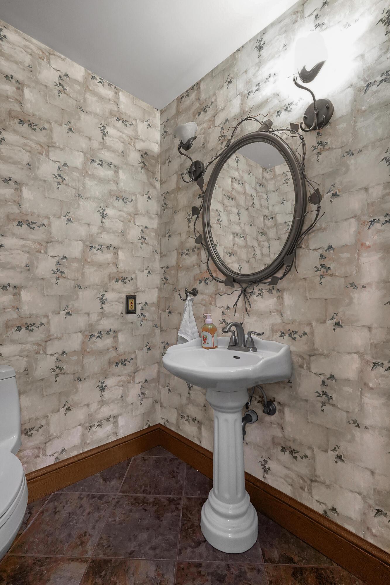 6222 Jacksontown Road