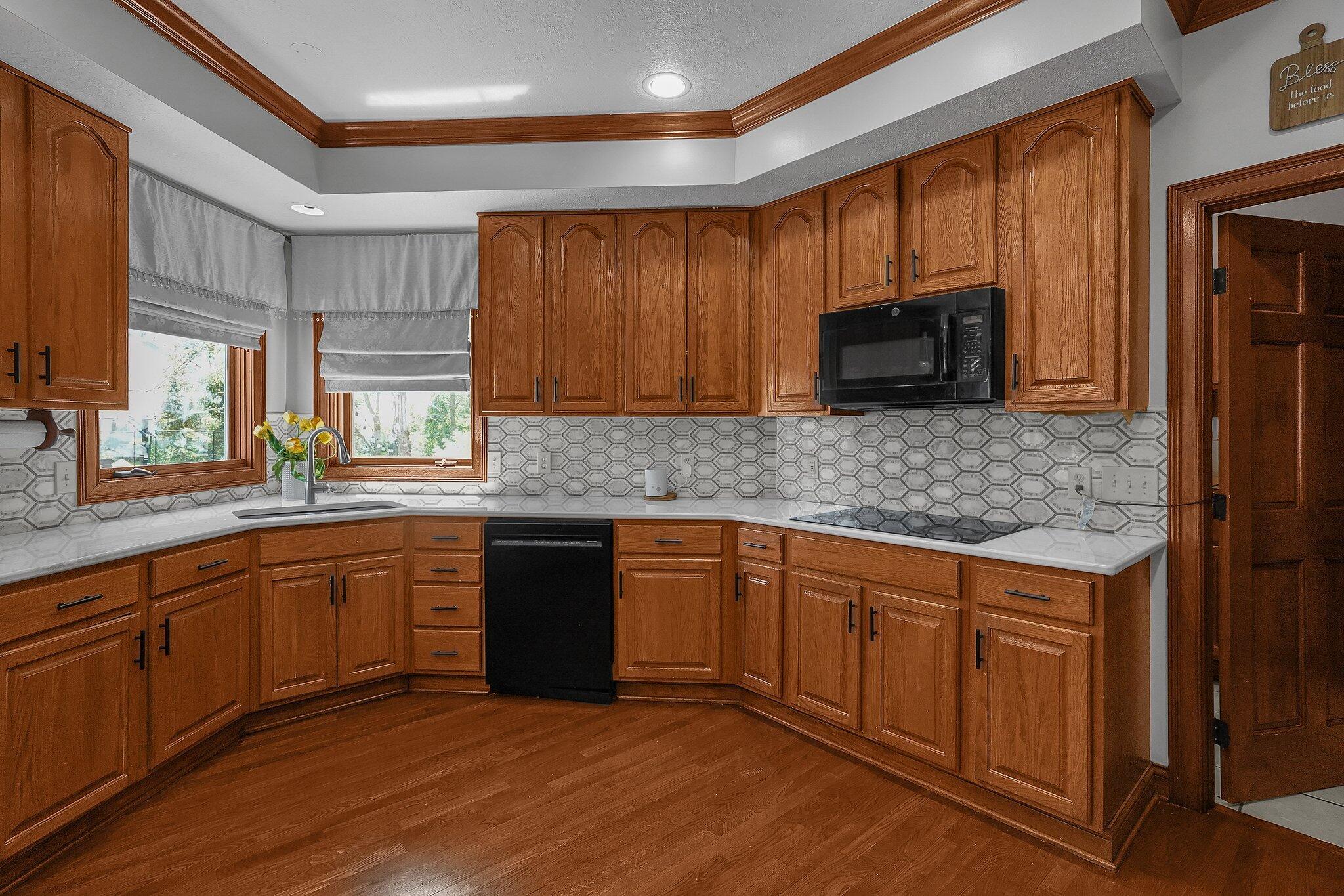 7206 Hawksbeard Drive