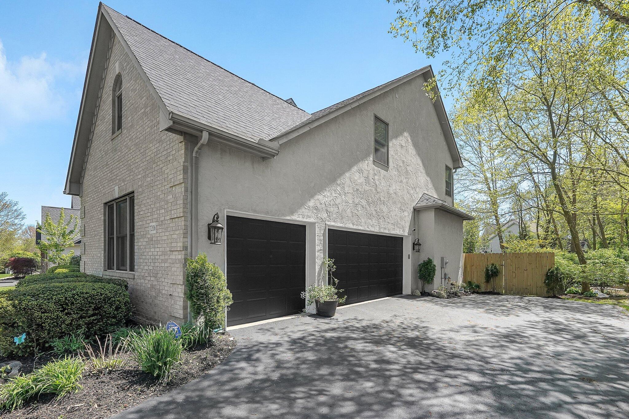 7206 Hawksbeard Drive