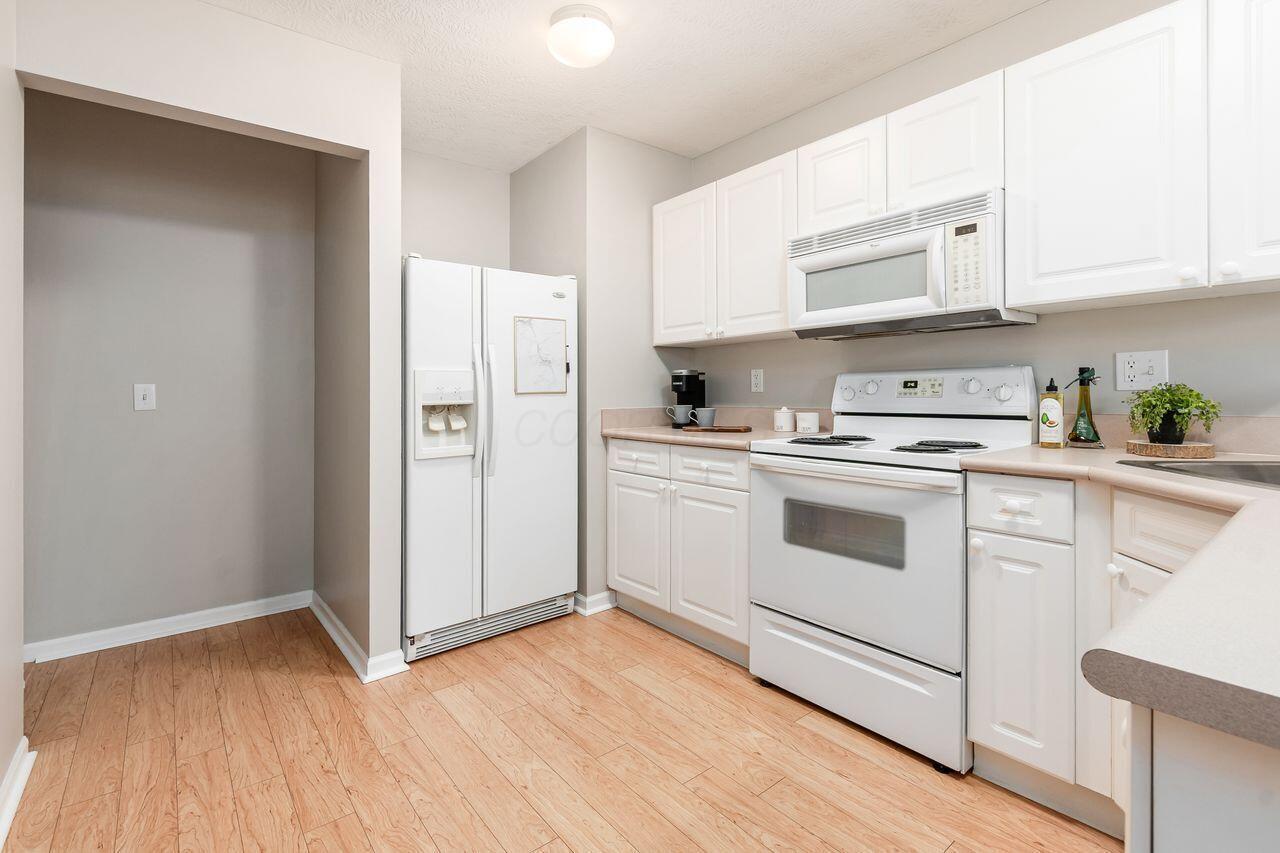 7061 Hill Gail Drive