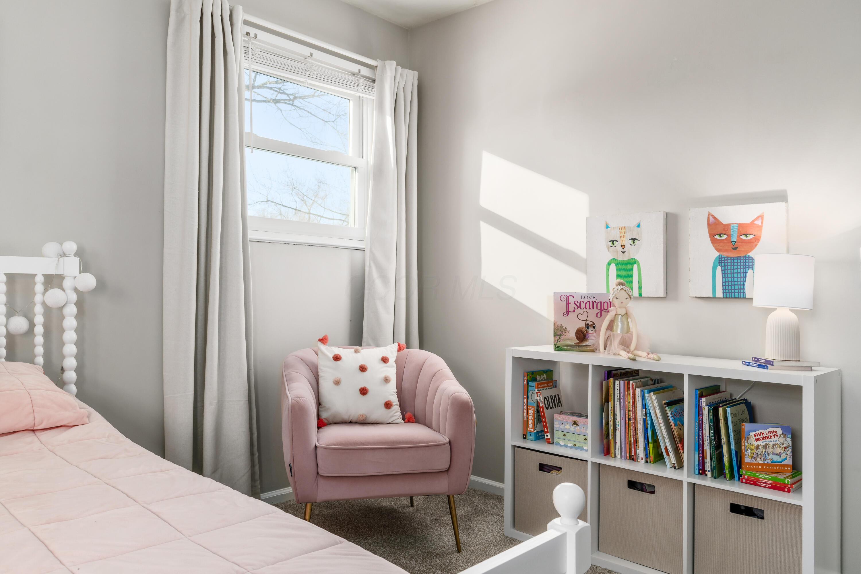 1055 Hepplewhite Street