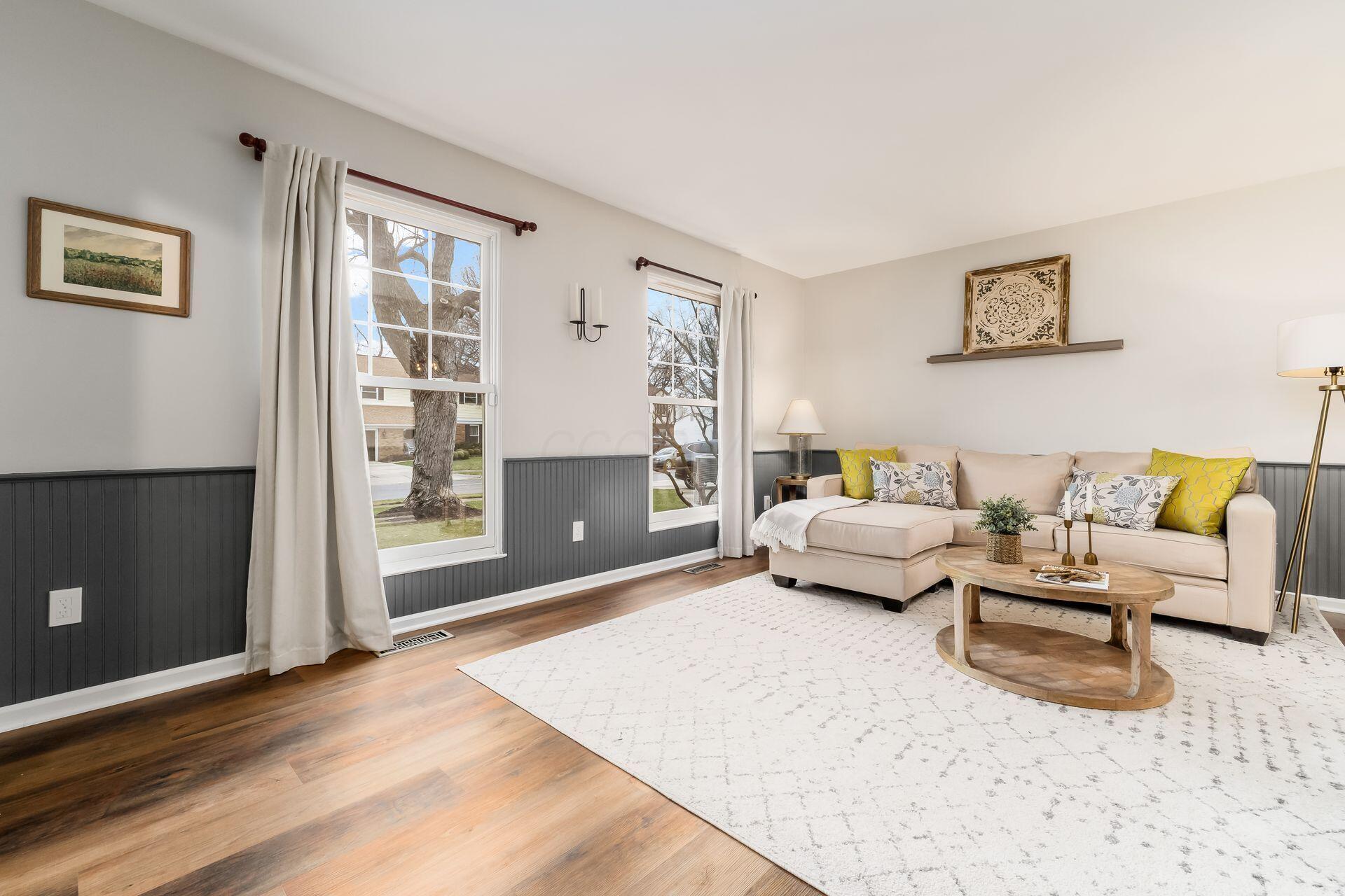 1055 Hepplewhite Street