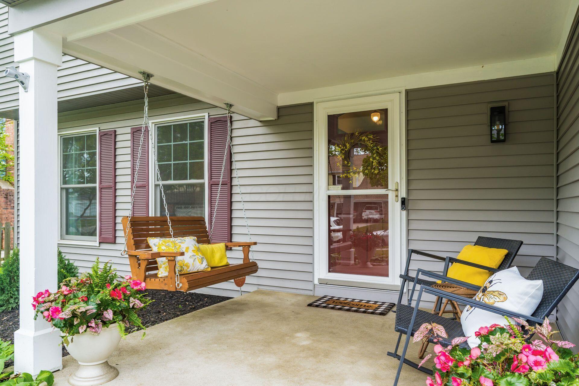 1055 Hepplewhite Street