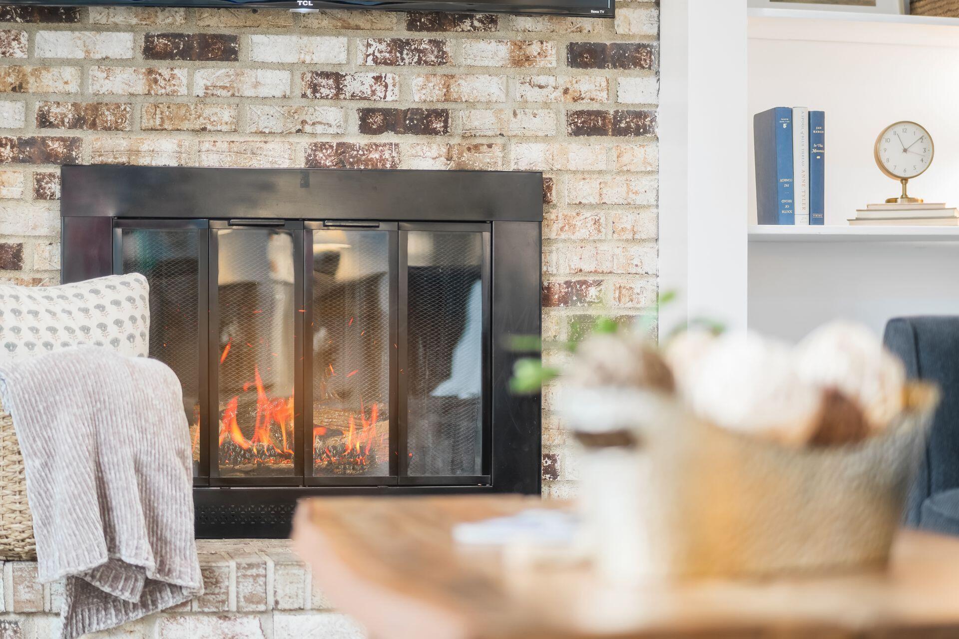 1055 Hepplewhite Street