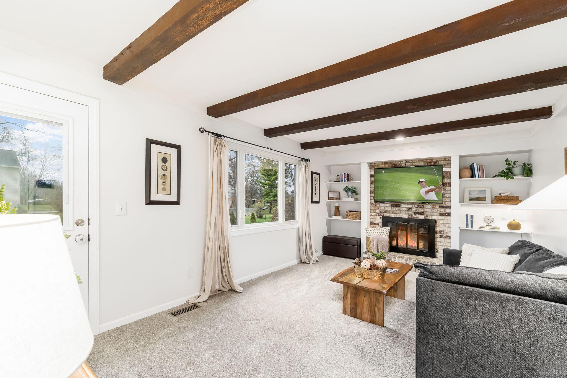 1055 Hepplewhite Street