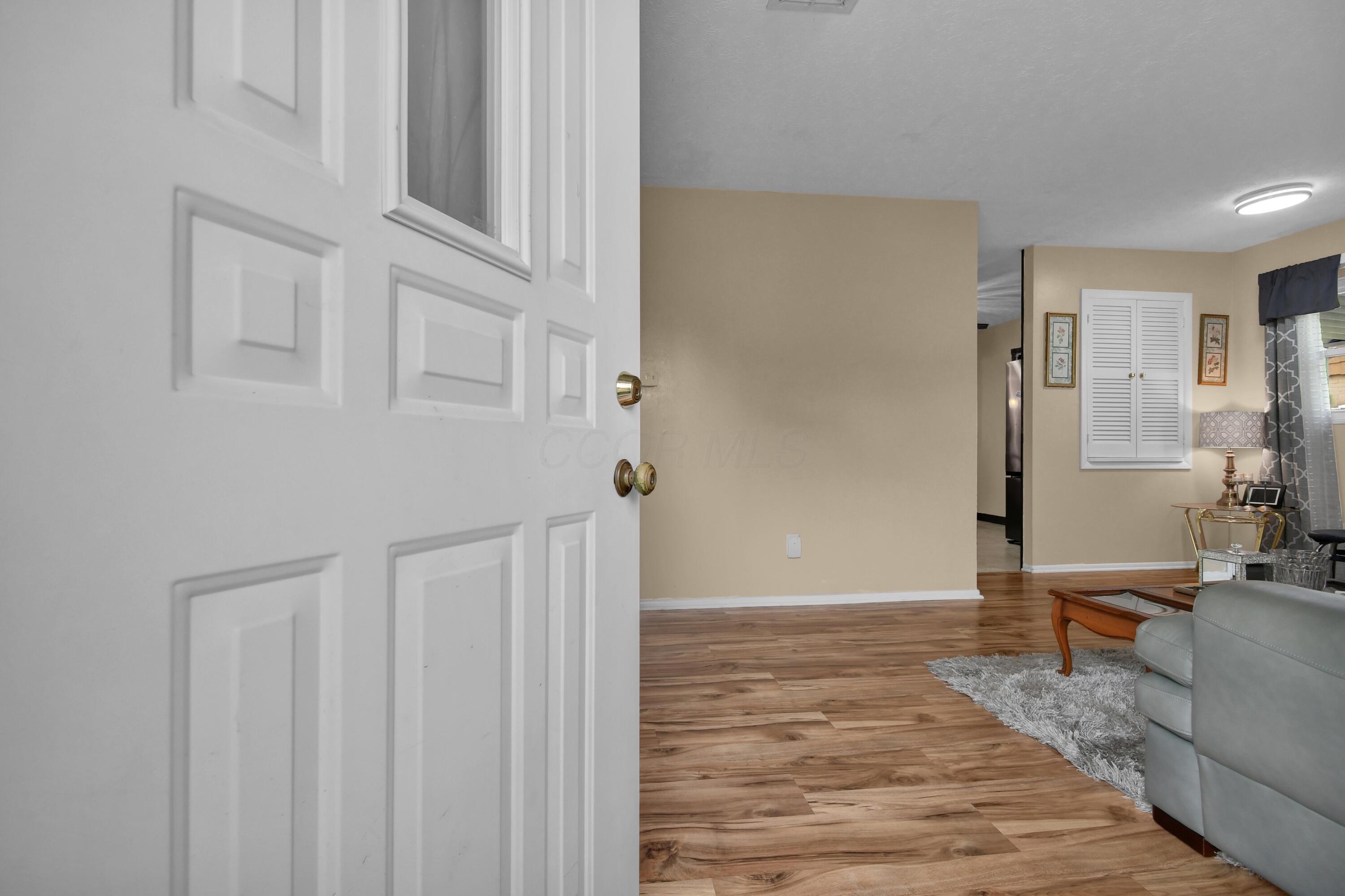 1242 S Yearling Road