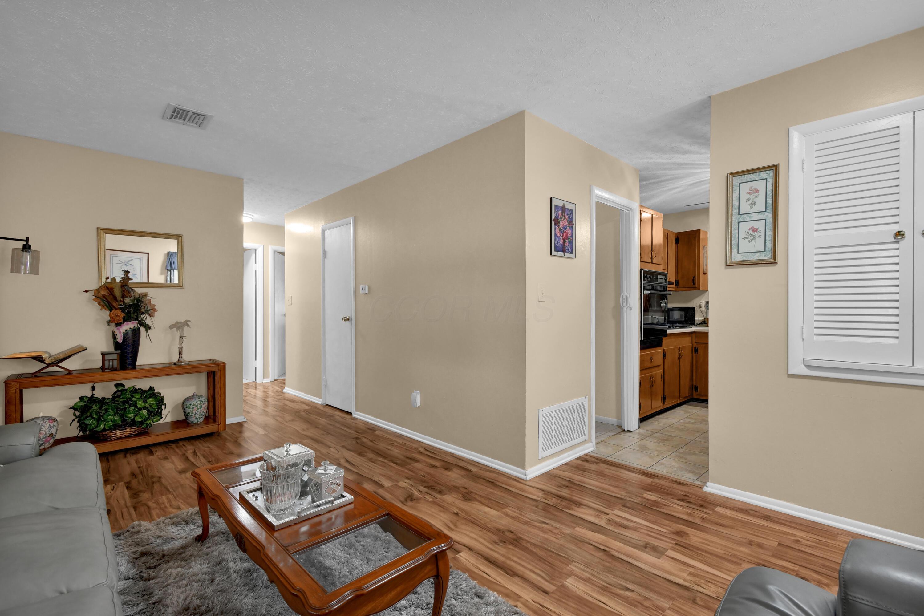 1242 S Yearling Road