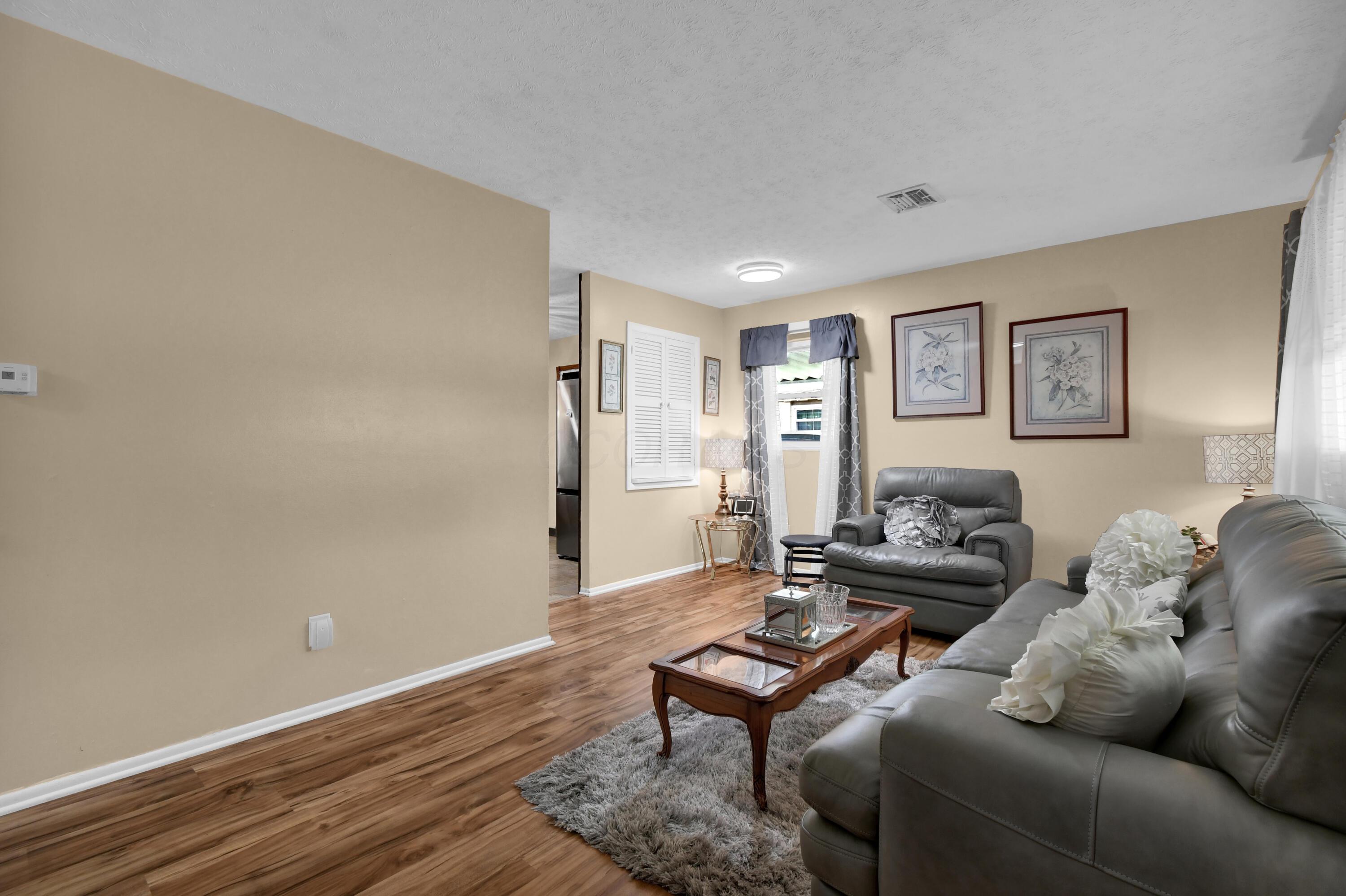 1242 S Yearling Road