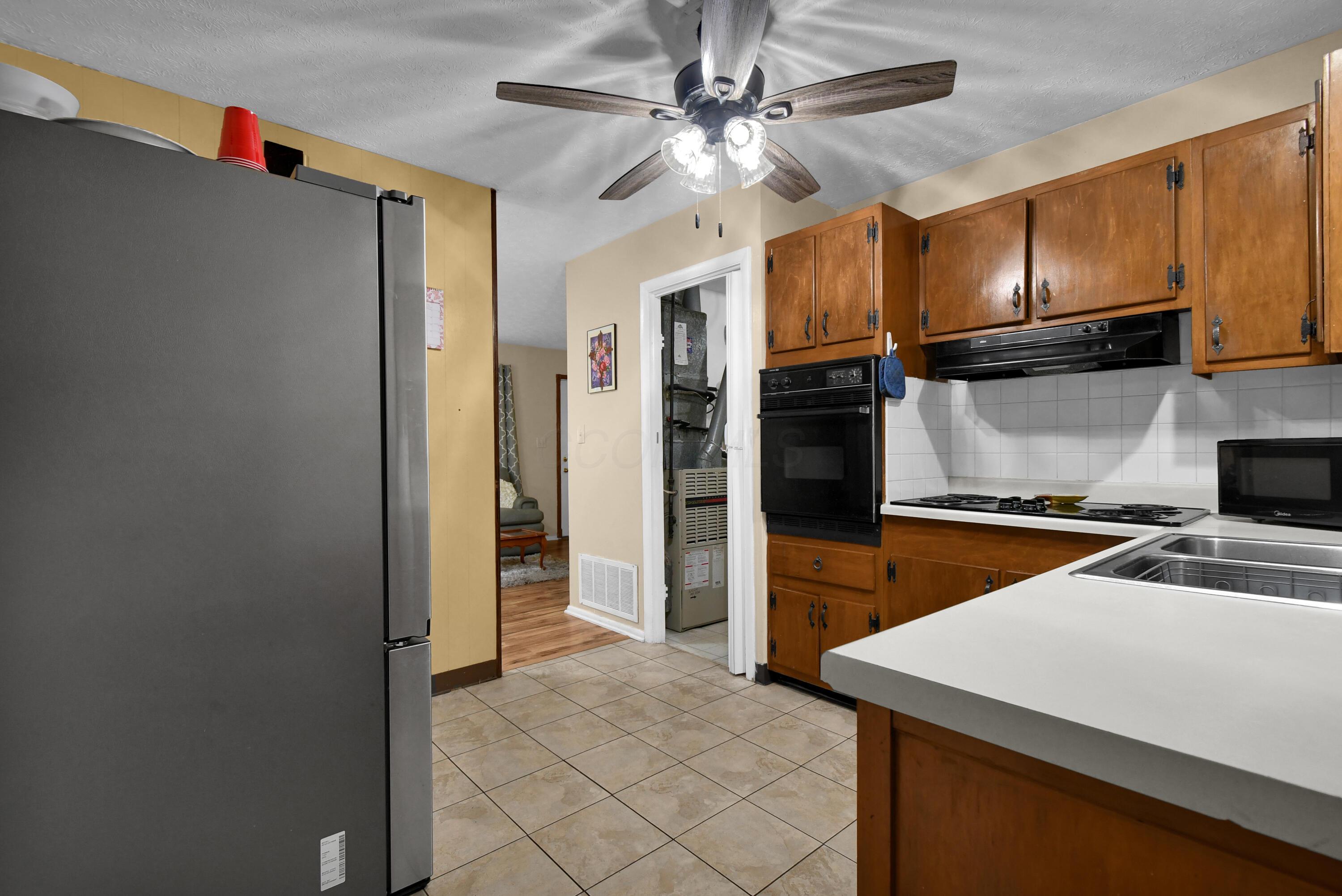 1242 S Yearling Road