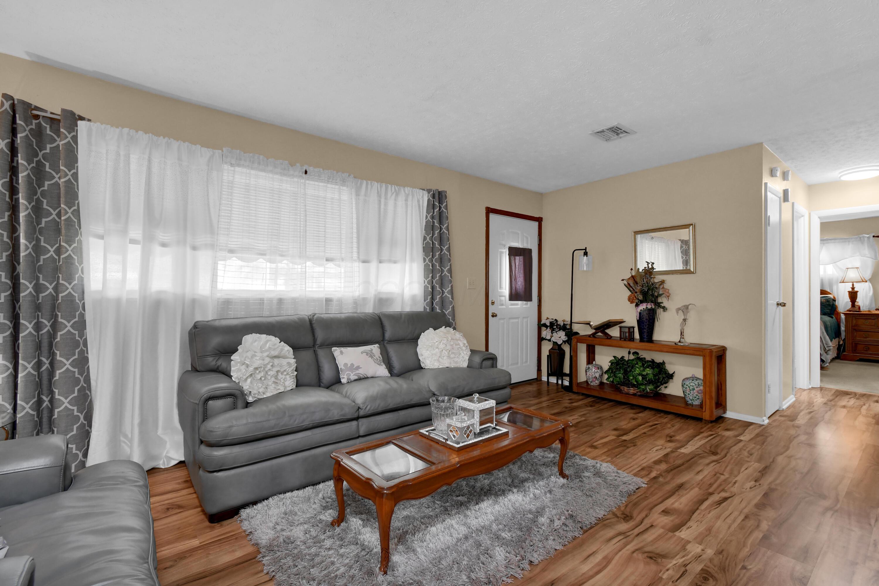 1242 S Yearling Road
