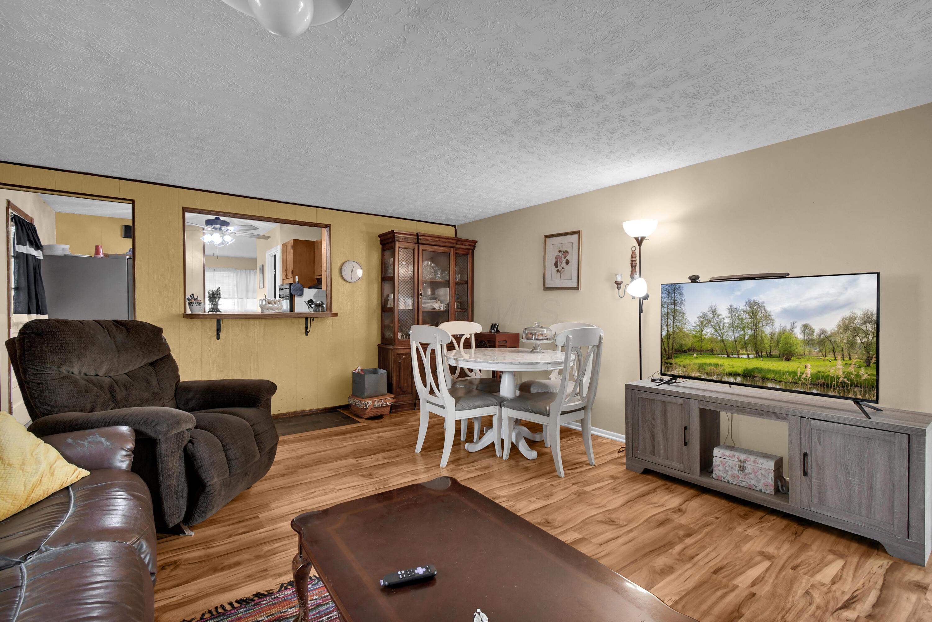 1242 S Yearling Road