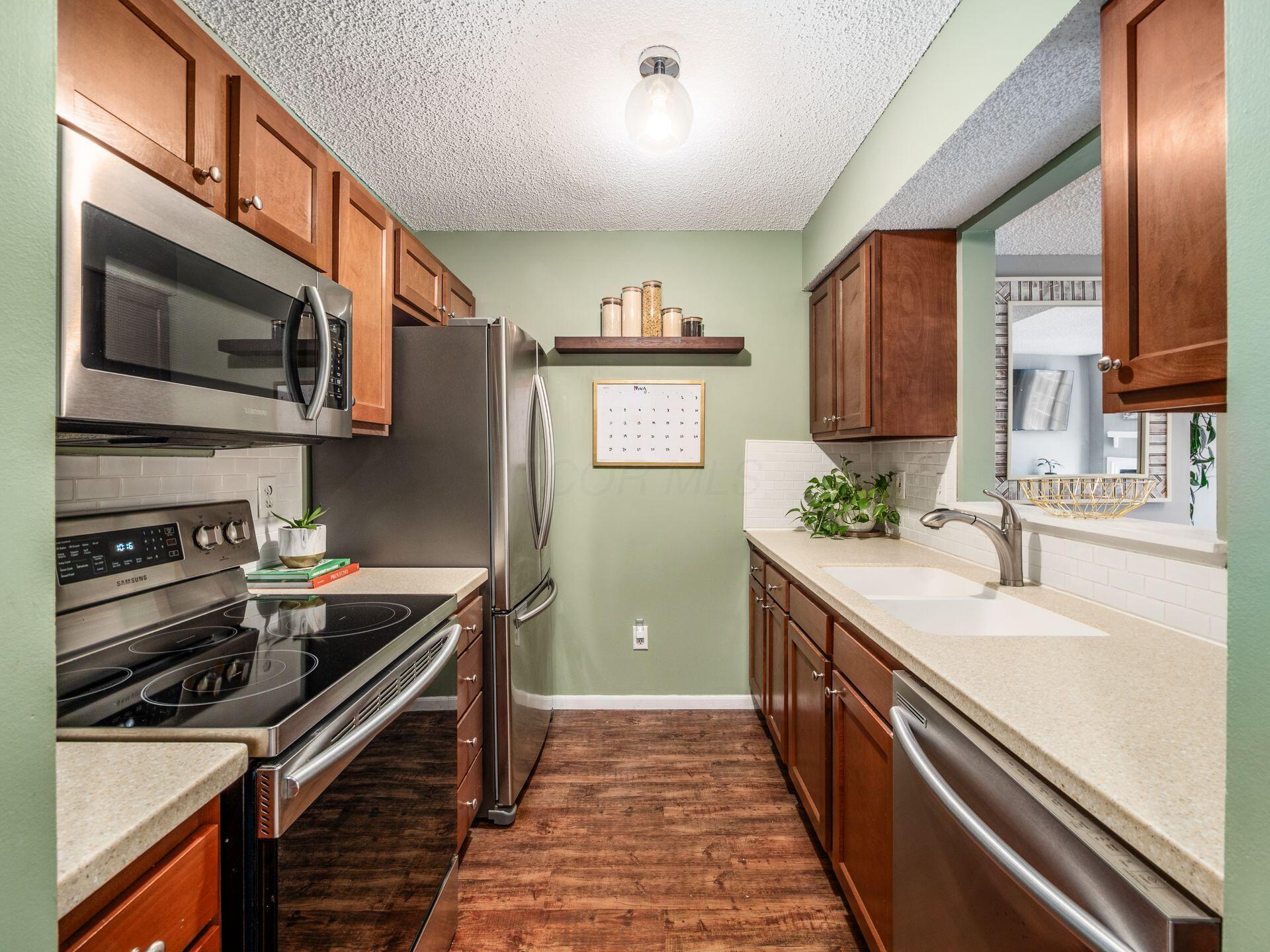 5610 Barney Lane, 41F