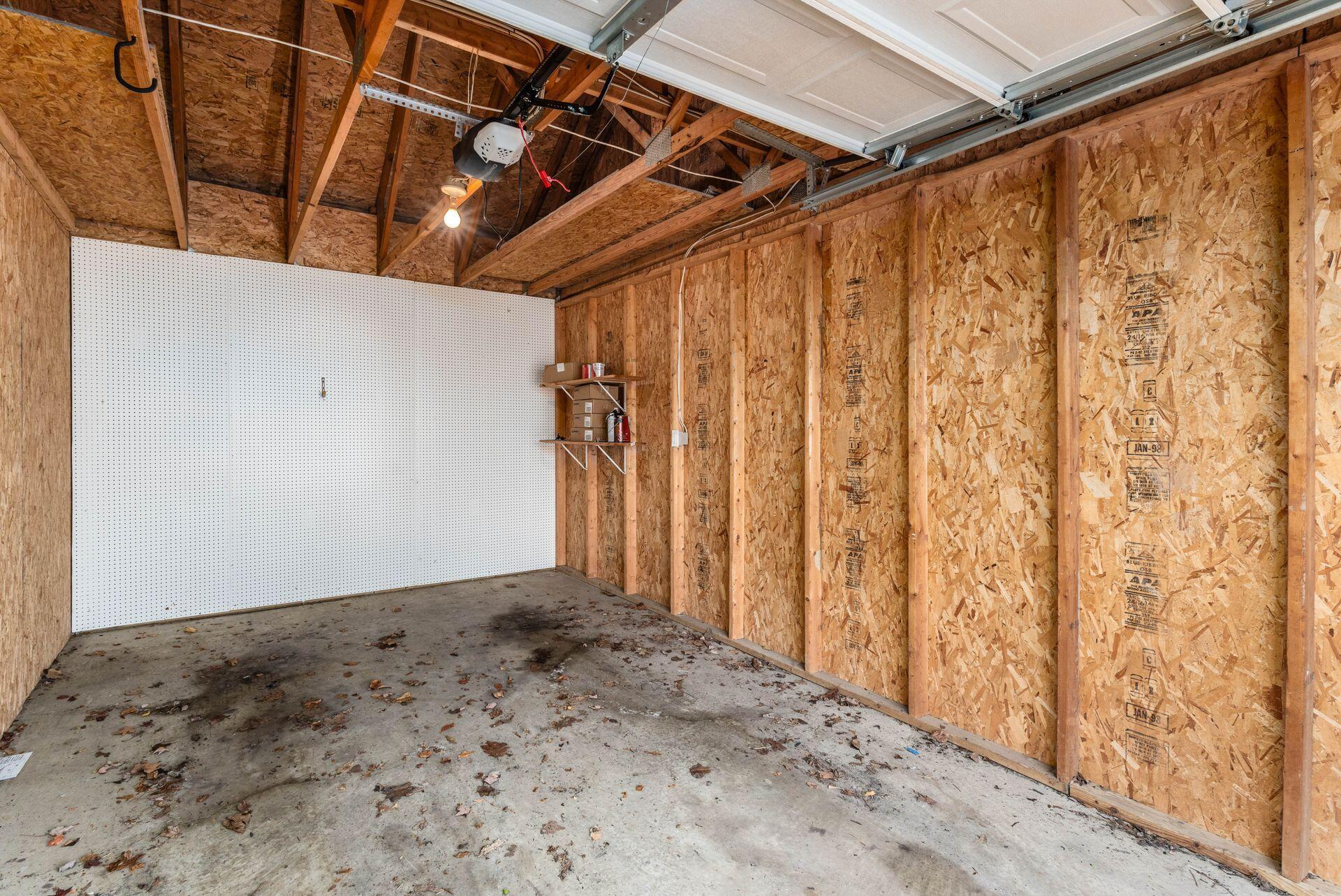 6712 Durwood Lane