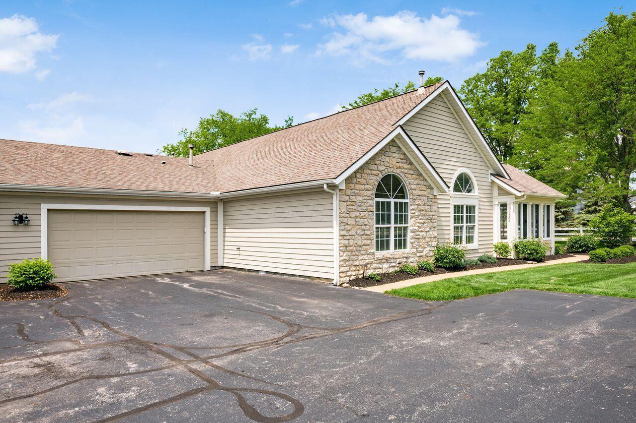 6323 Pinehurst Pointe