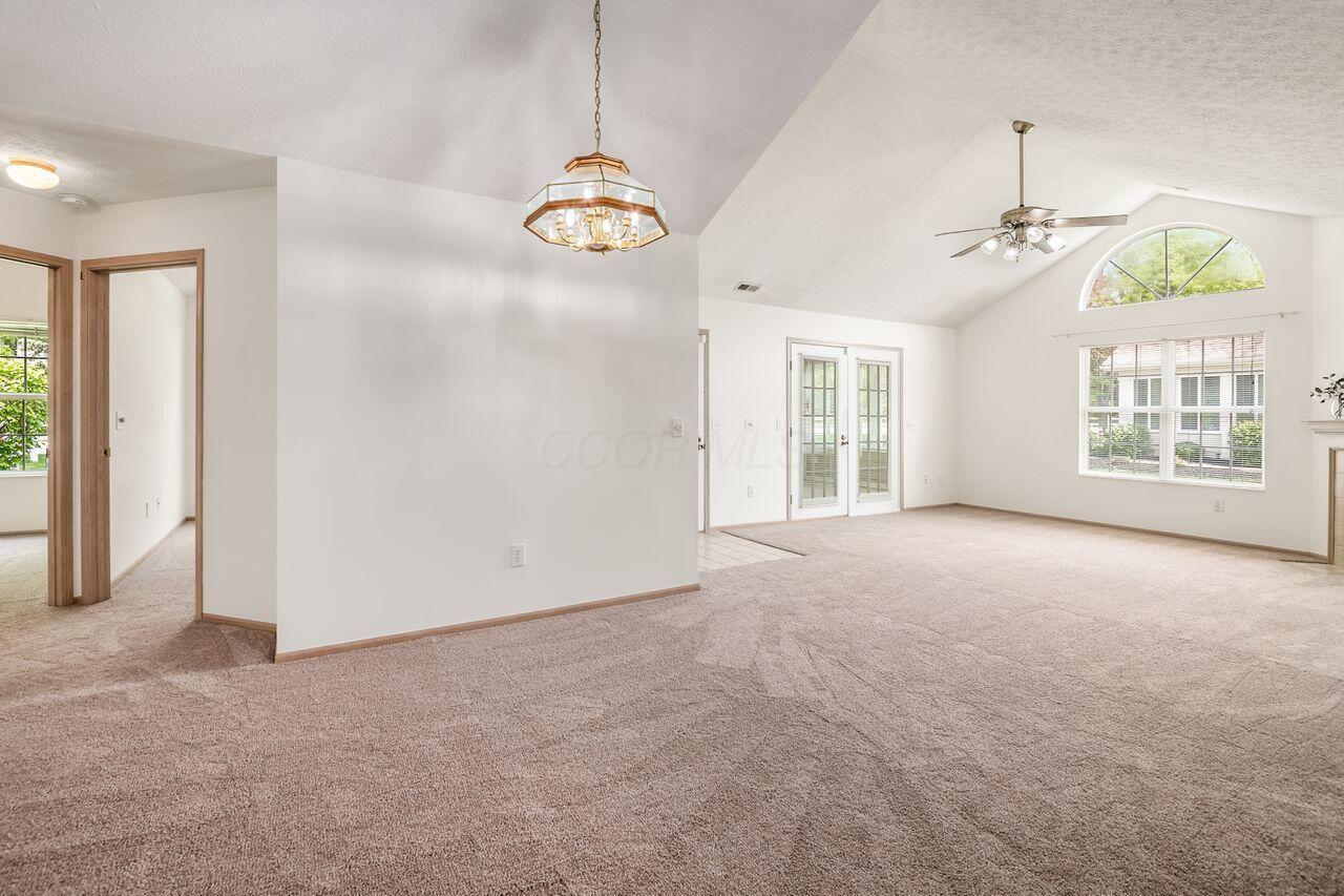 6323 Pinehurst Pointe