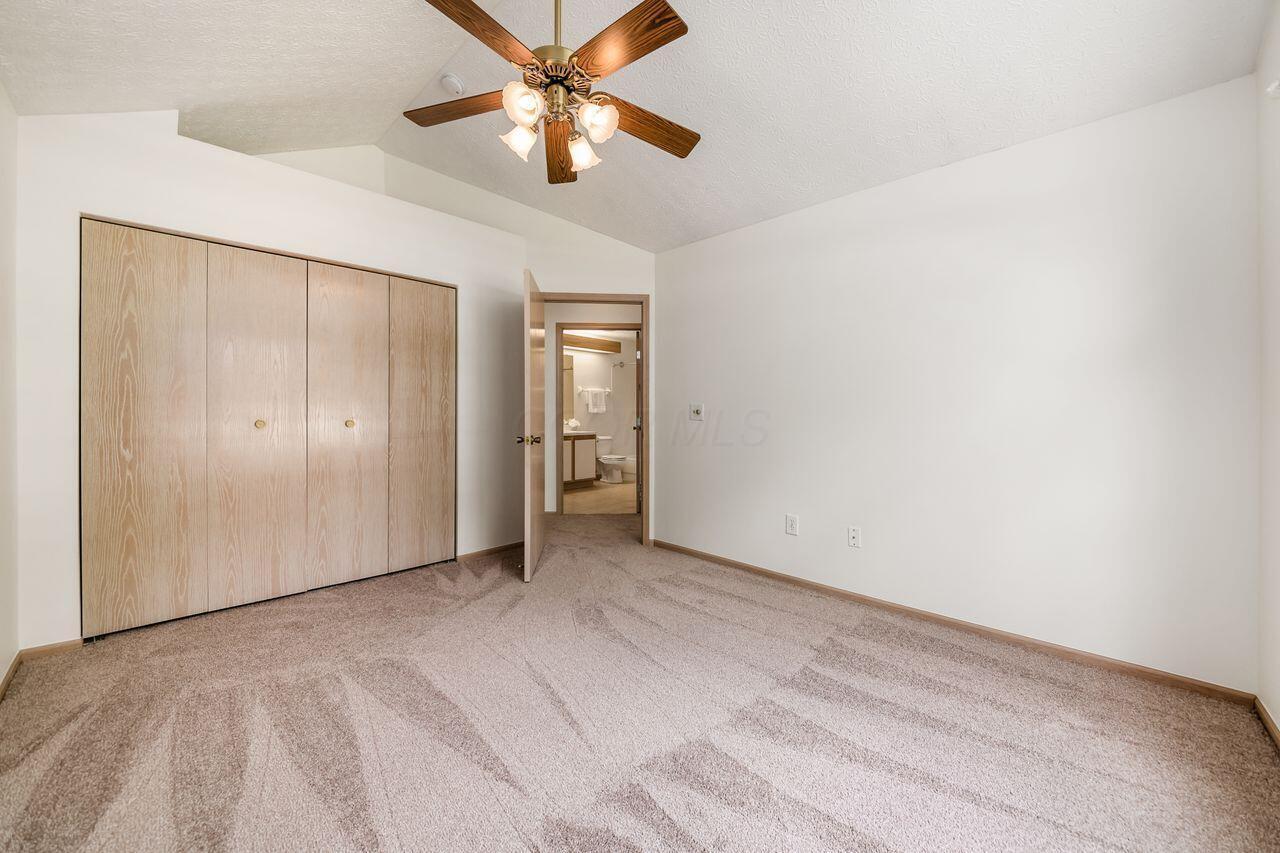 6323 Pinehurst Pointe