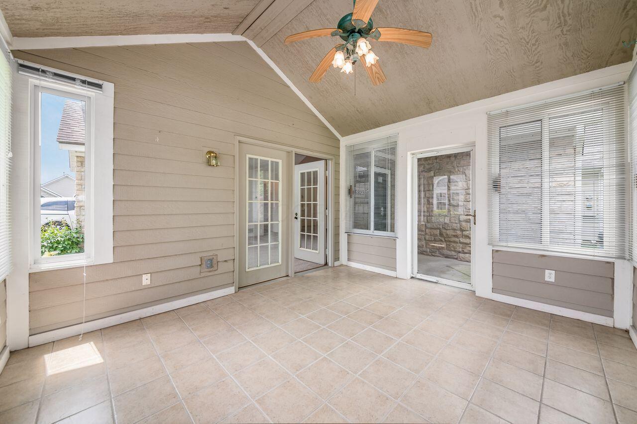 6323 Pinehurst Pointe