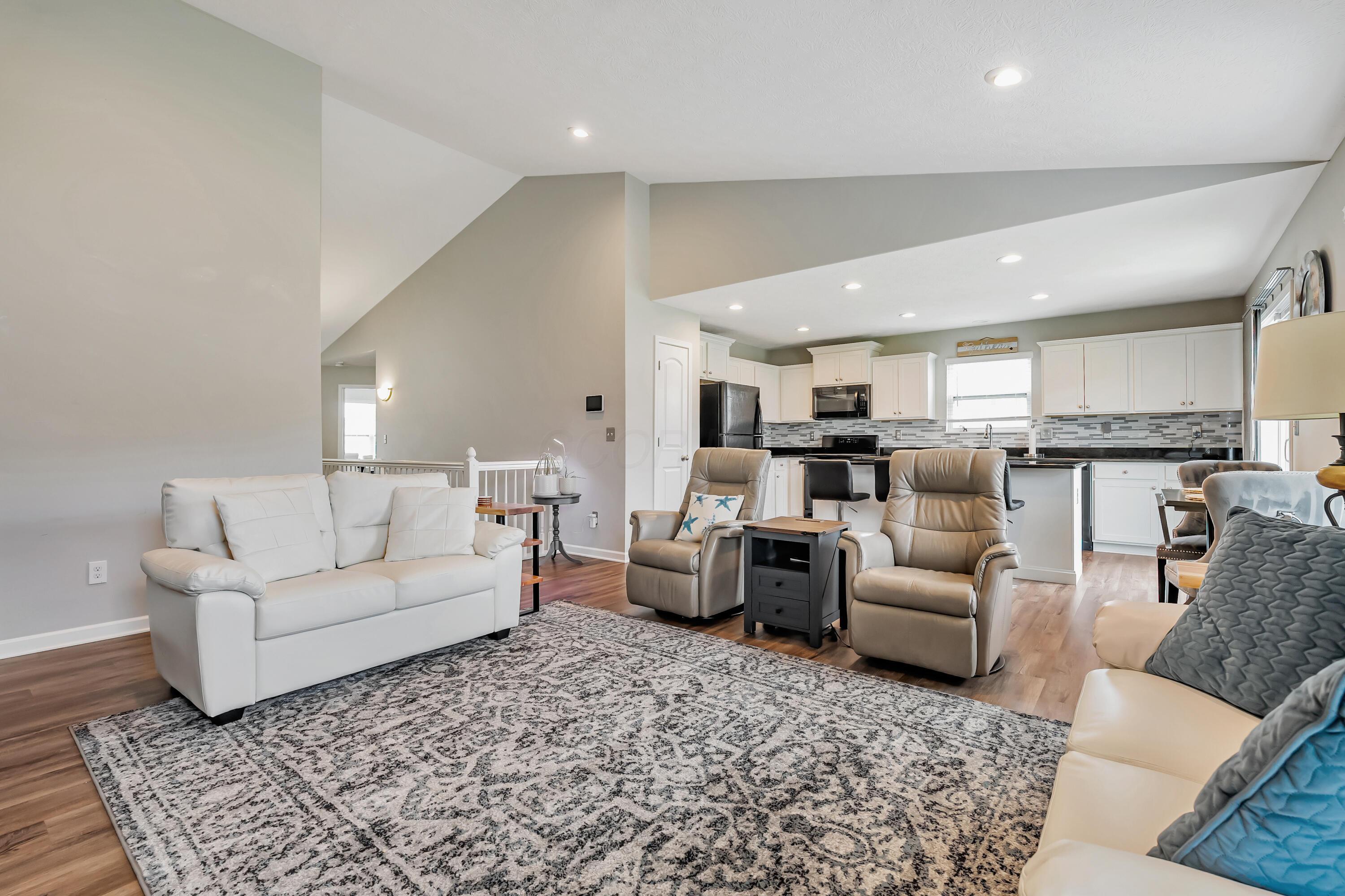 6922 Duke Drive